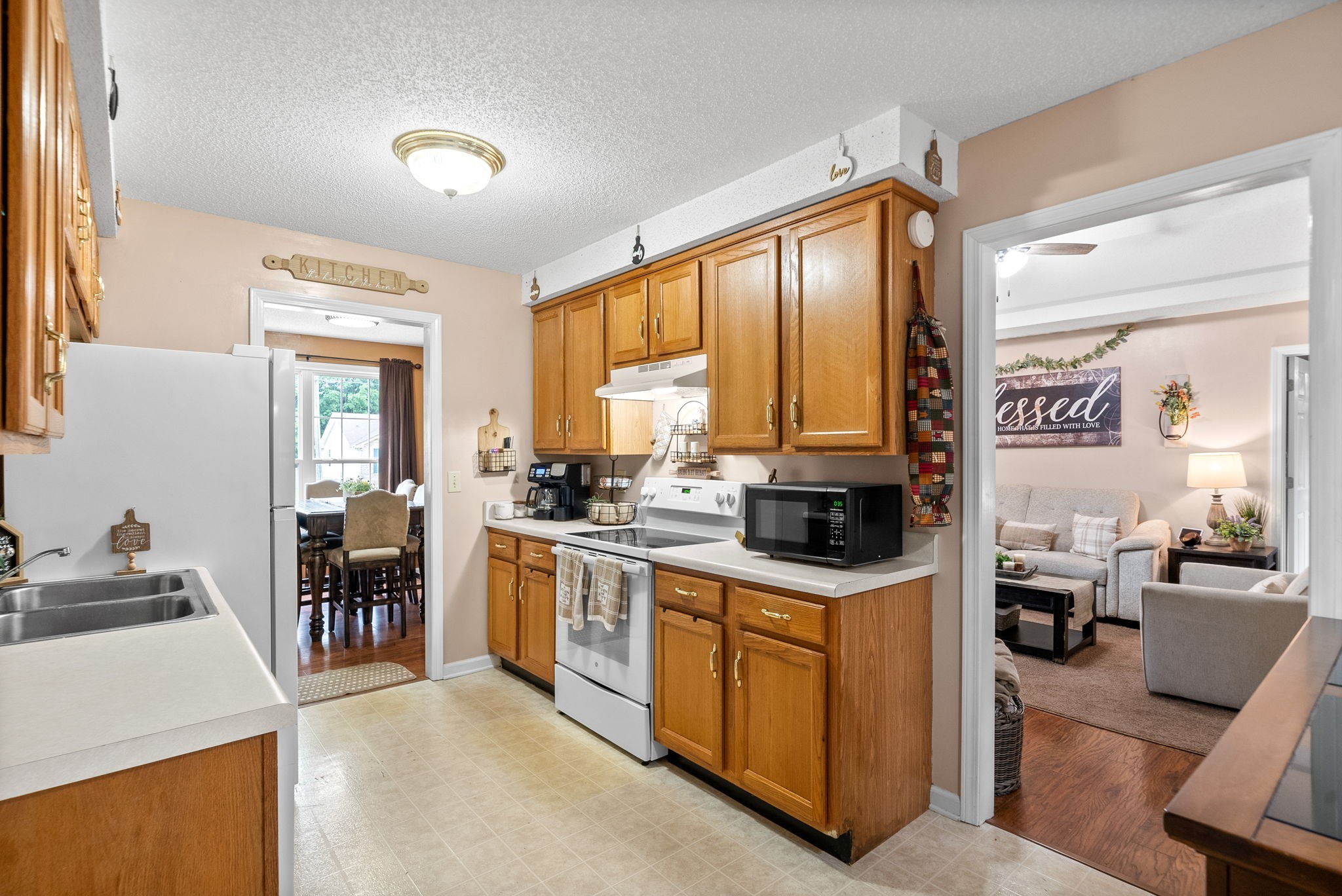 609 Corinth Ct