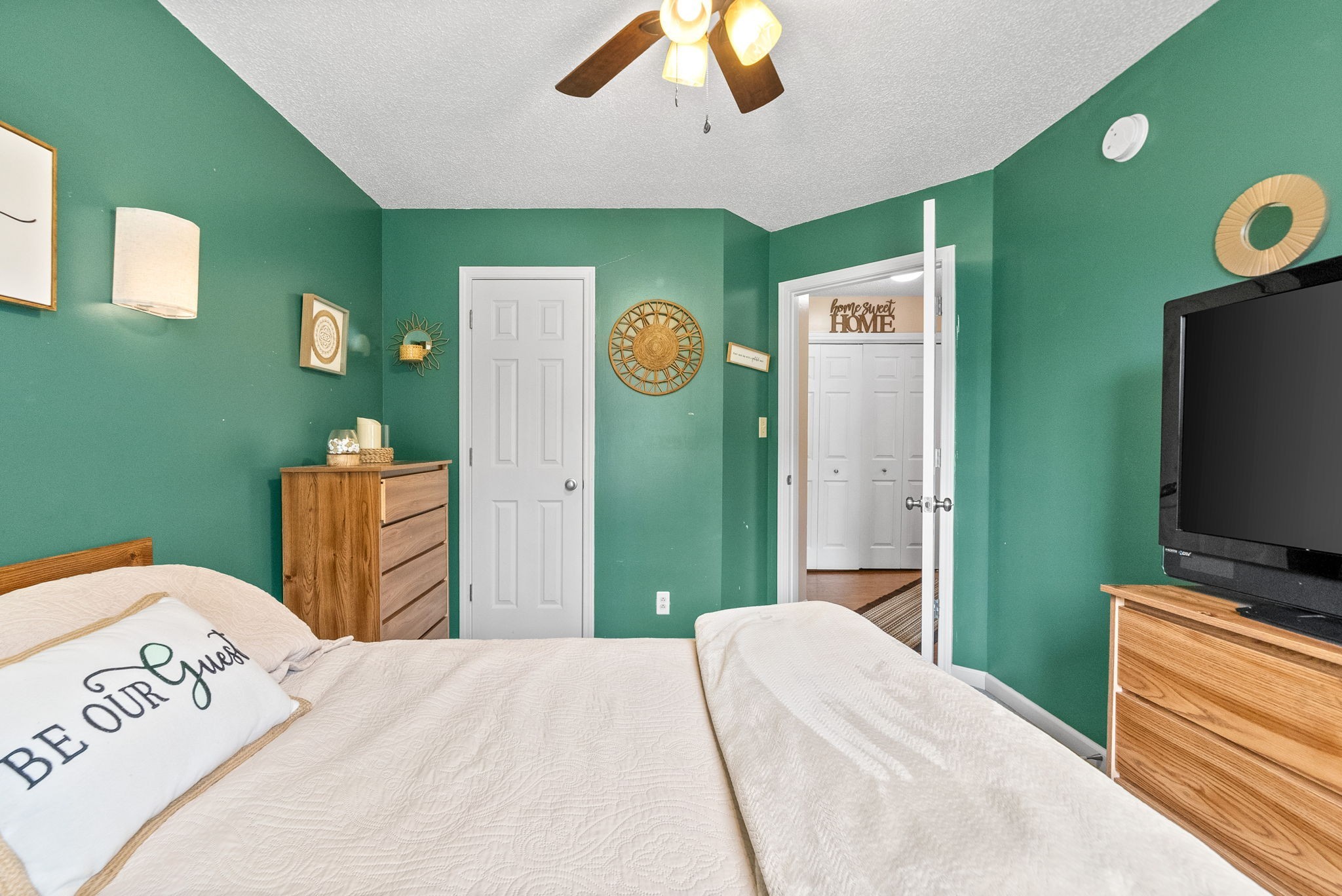 609 Corinth Ct