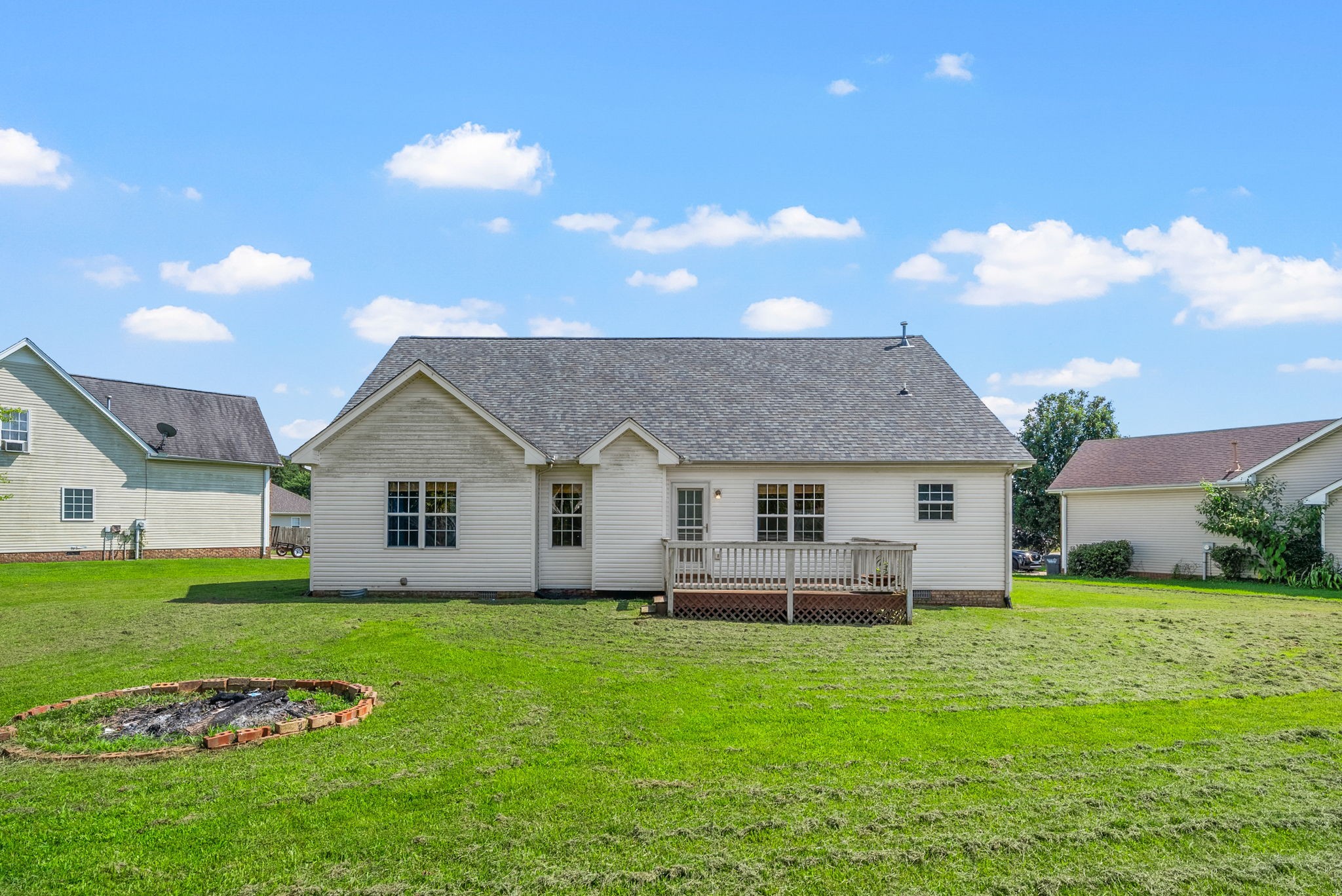 3393 Dabney Ln