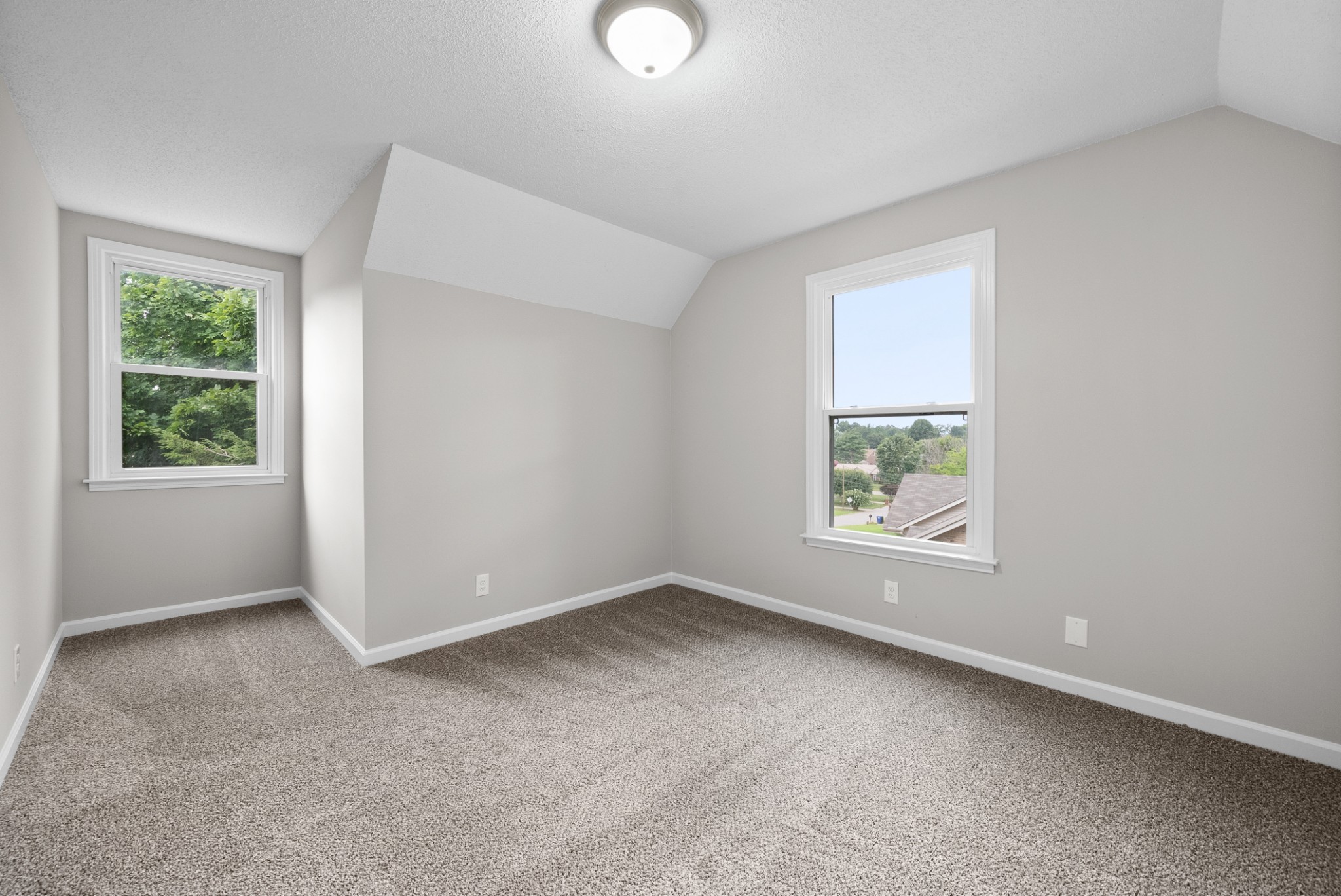 287 Ardmoor Dr
