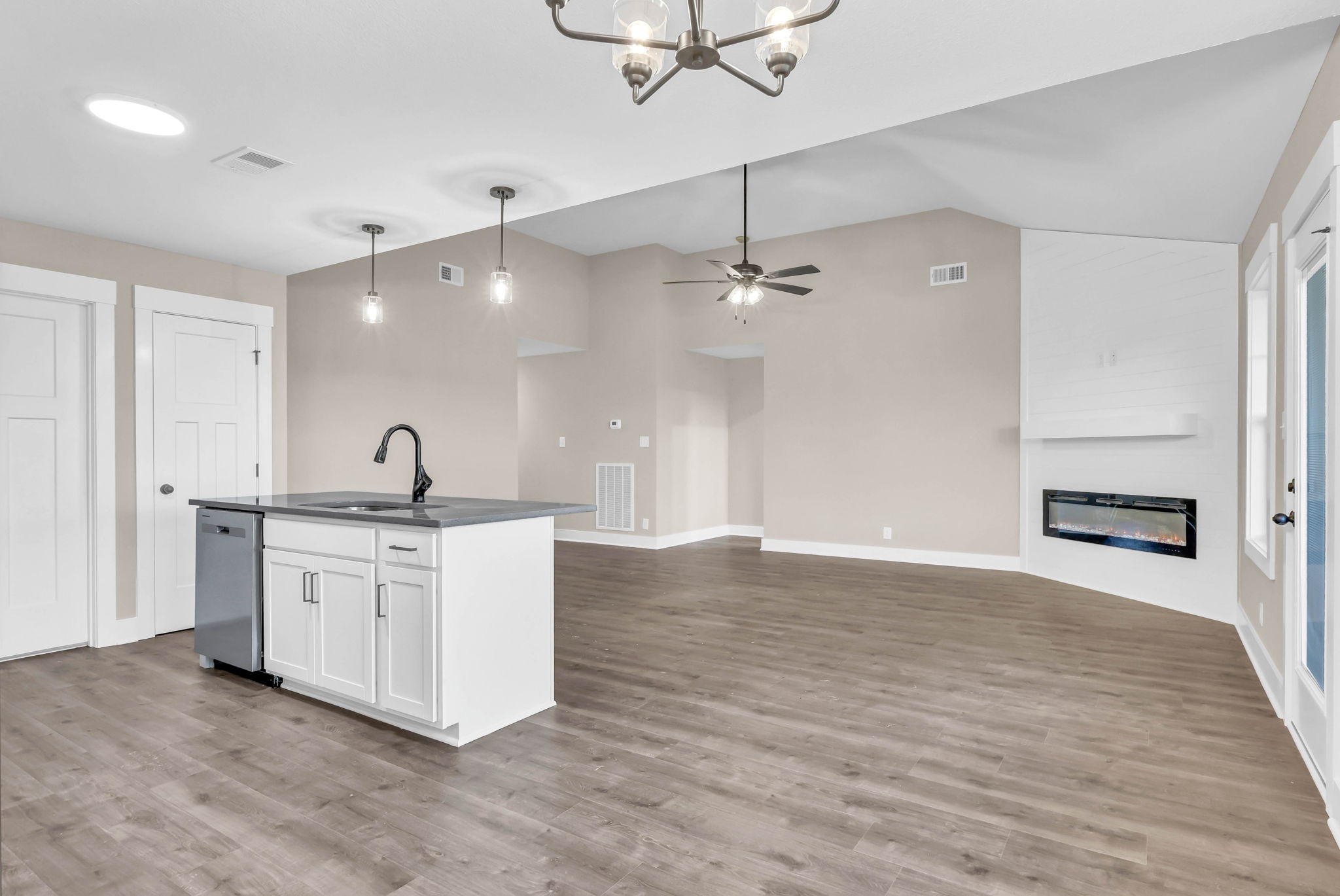 256 Cardinal Creek