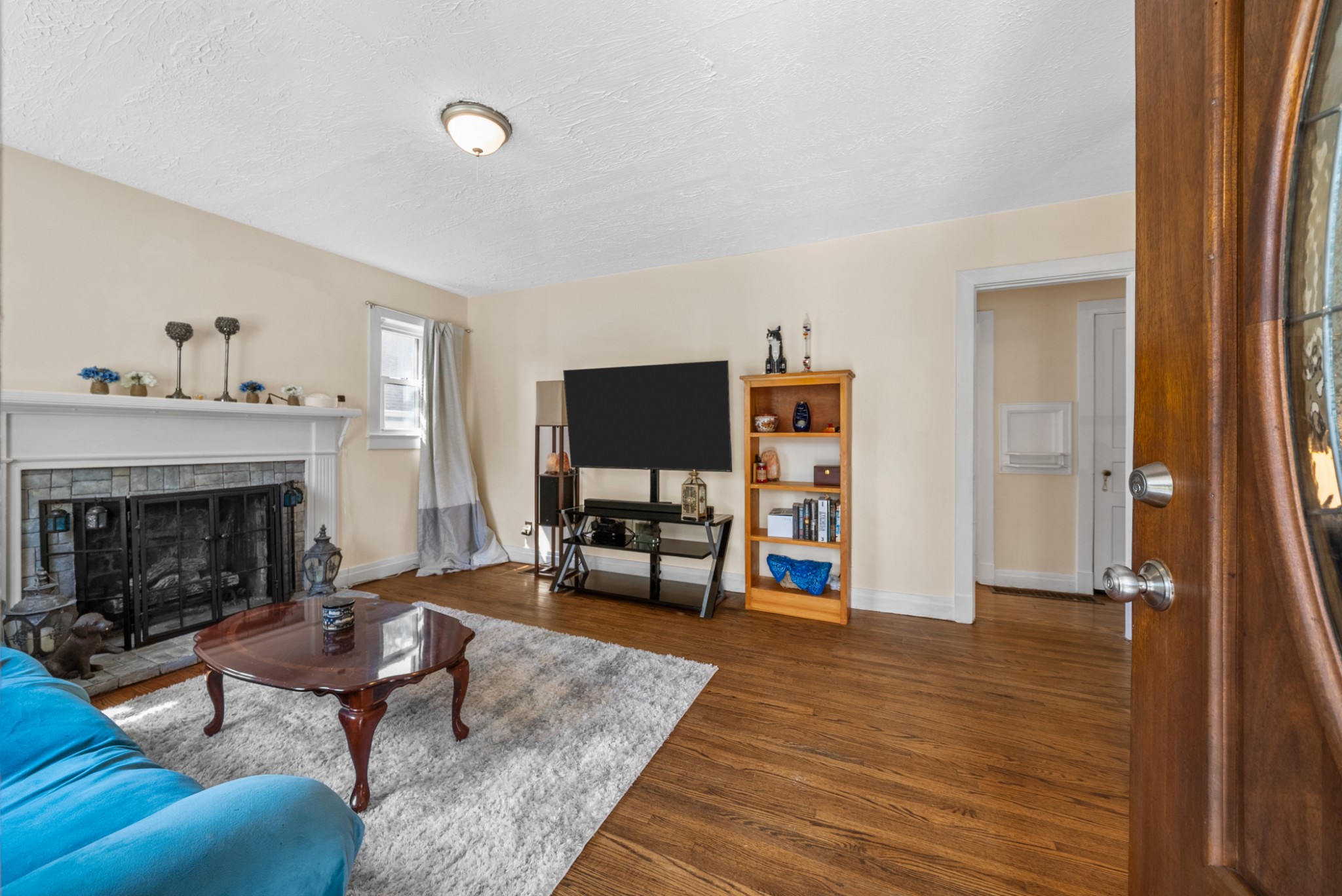 603 Crestview Dr