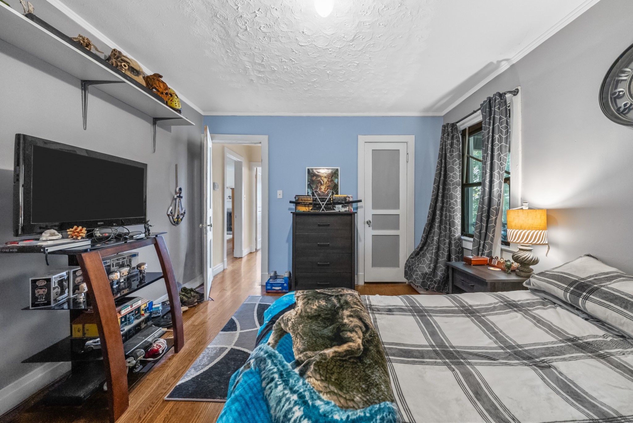 603 Crestview Dr