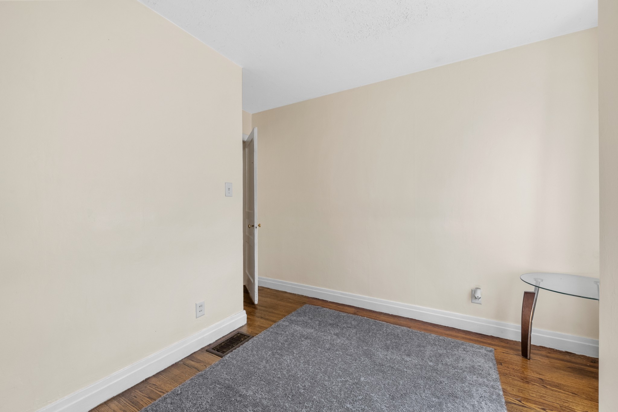 603 Crestview Dr