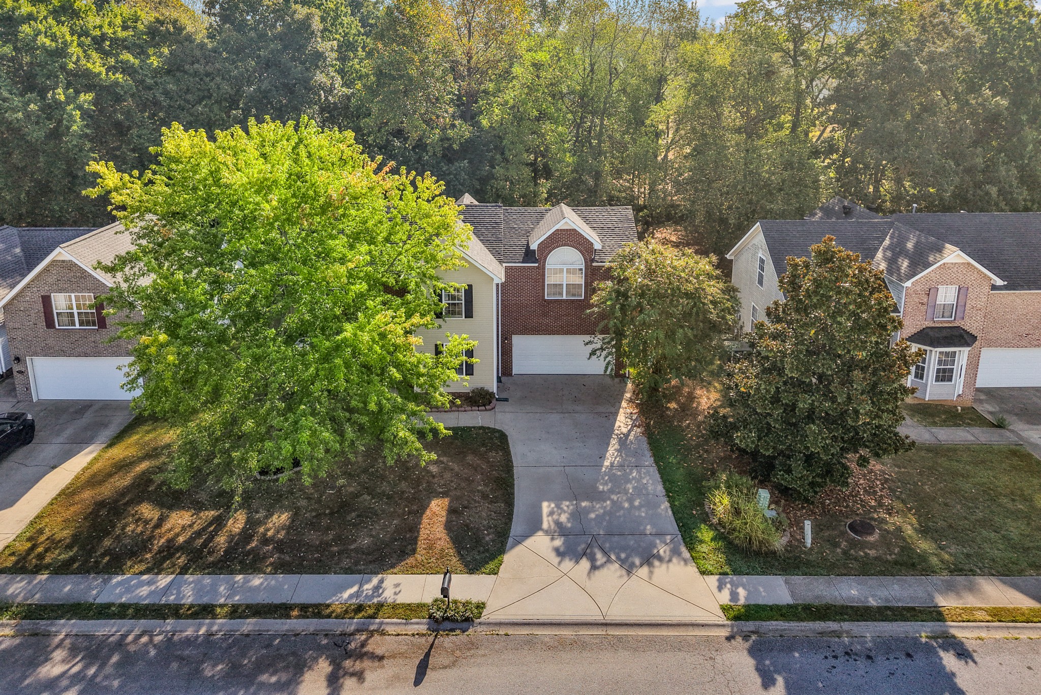 2765 Ann Dr
