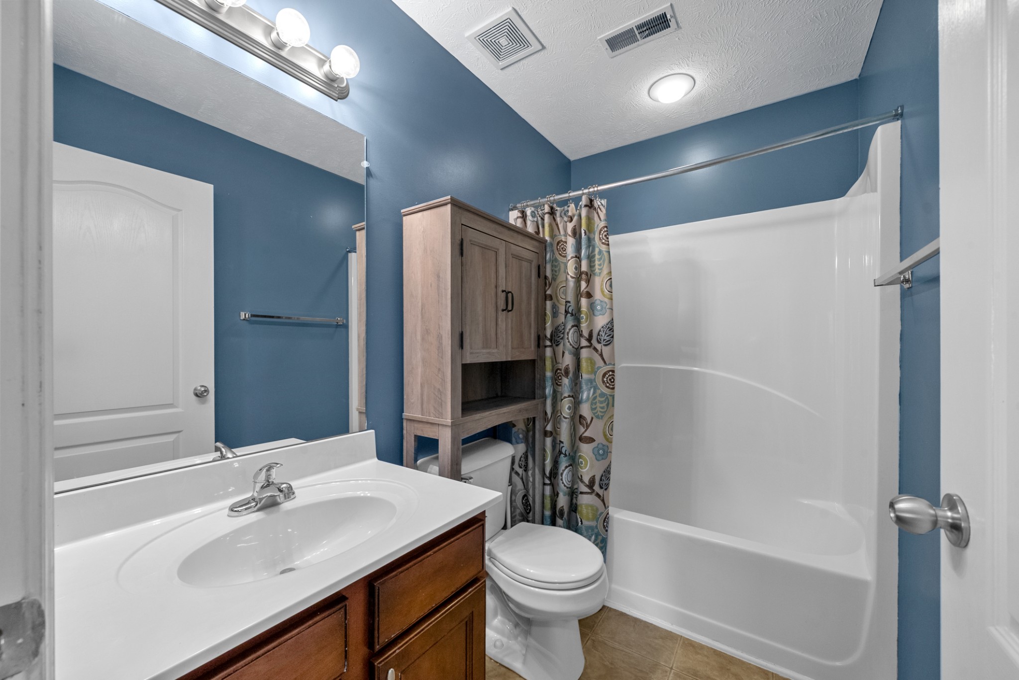 2765 Ann Dr