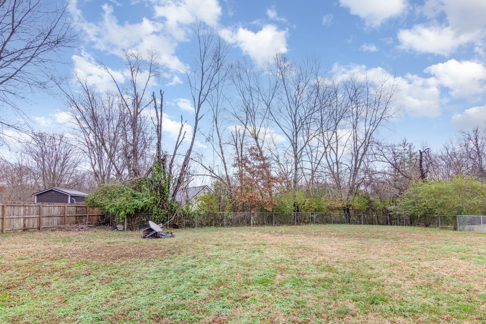 1204 Hand Dr