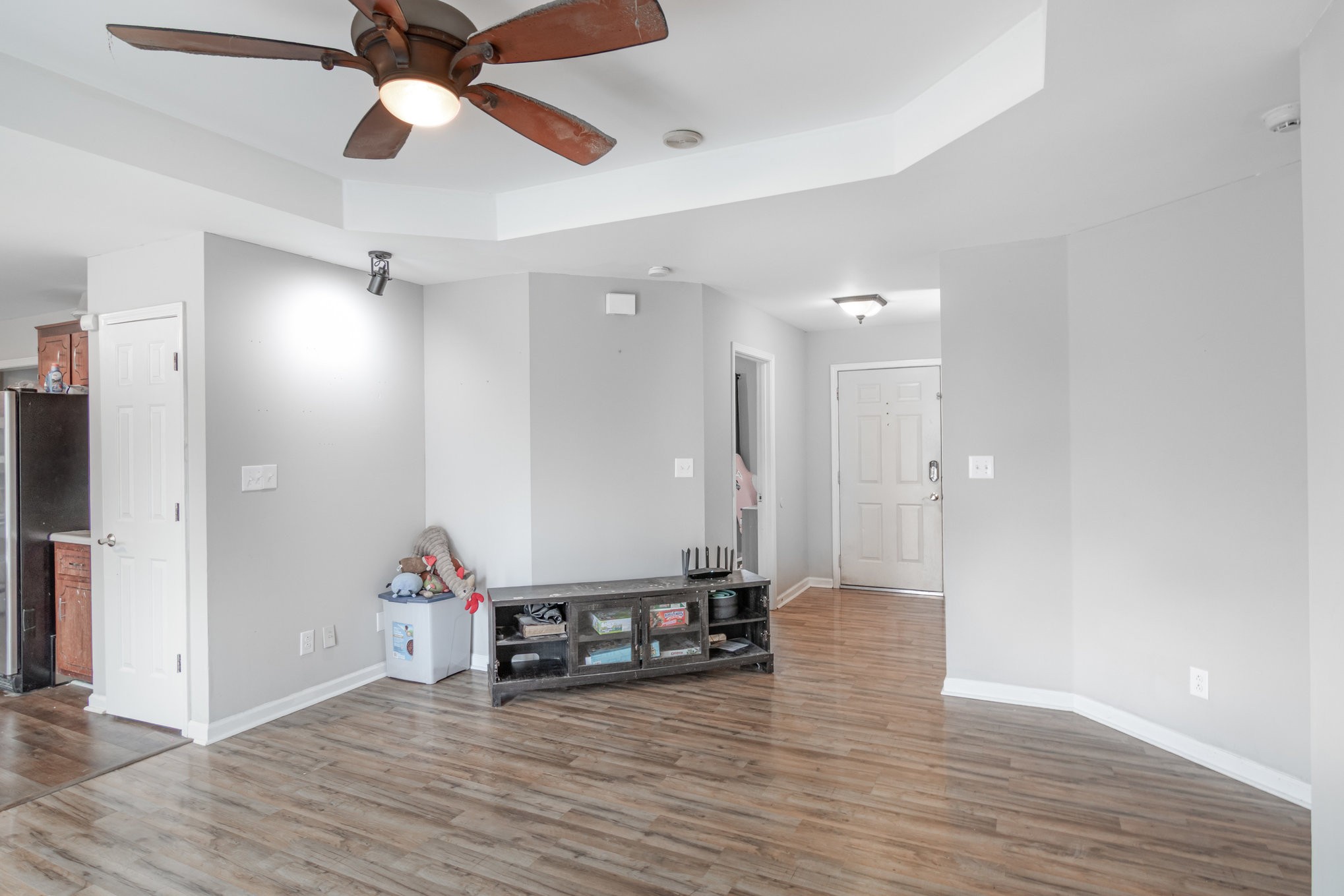 1204 Hand Dr