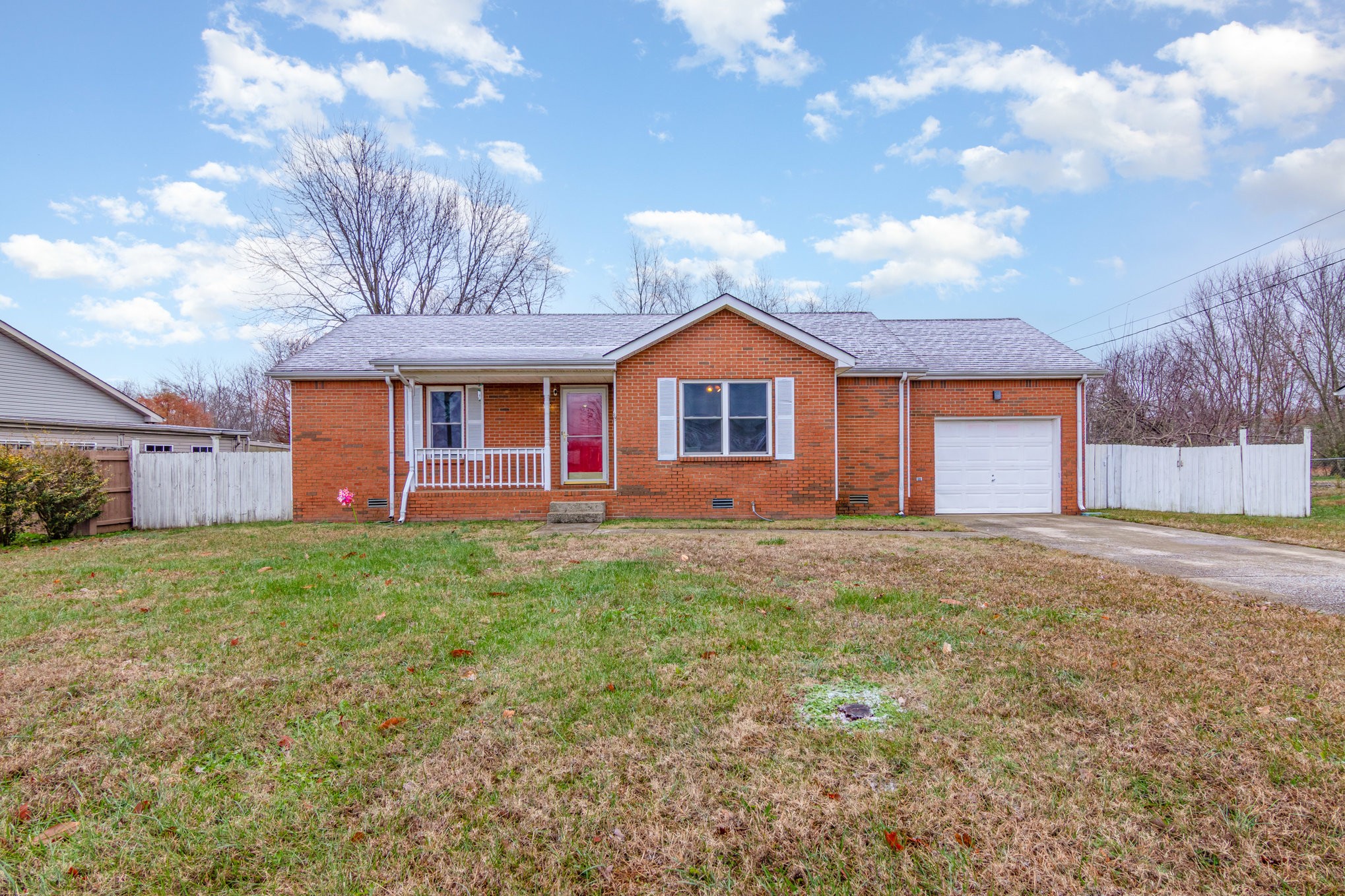 1204 Hand Dr