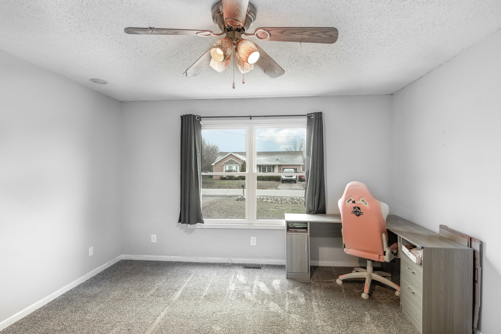 1204 Hand Dr