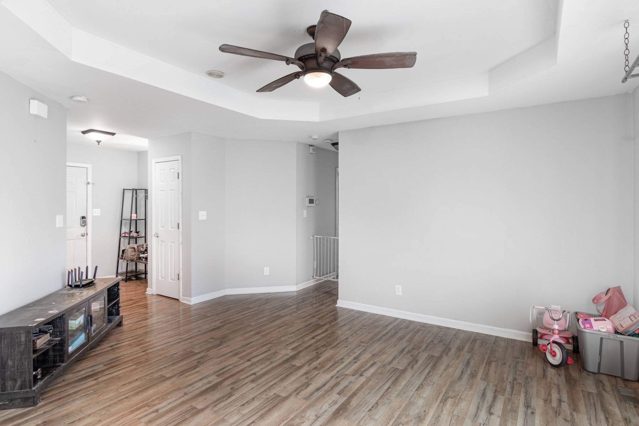 1204 Hand Dr