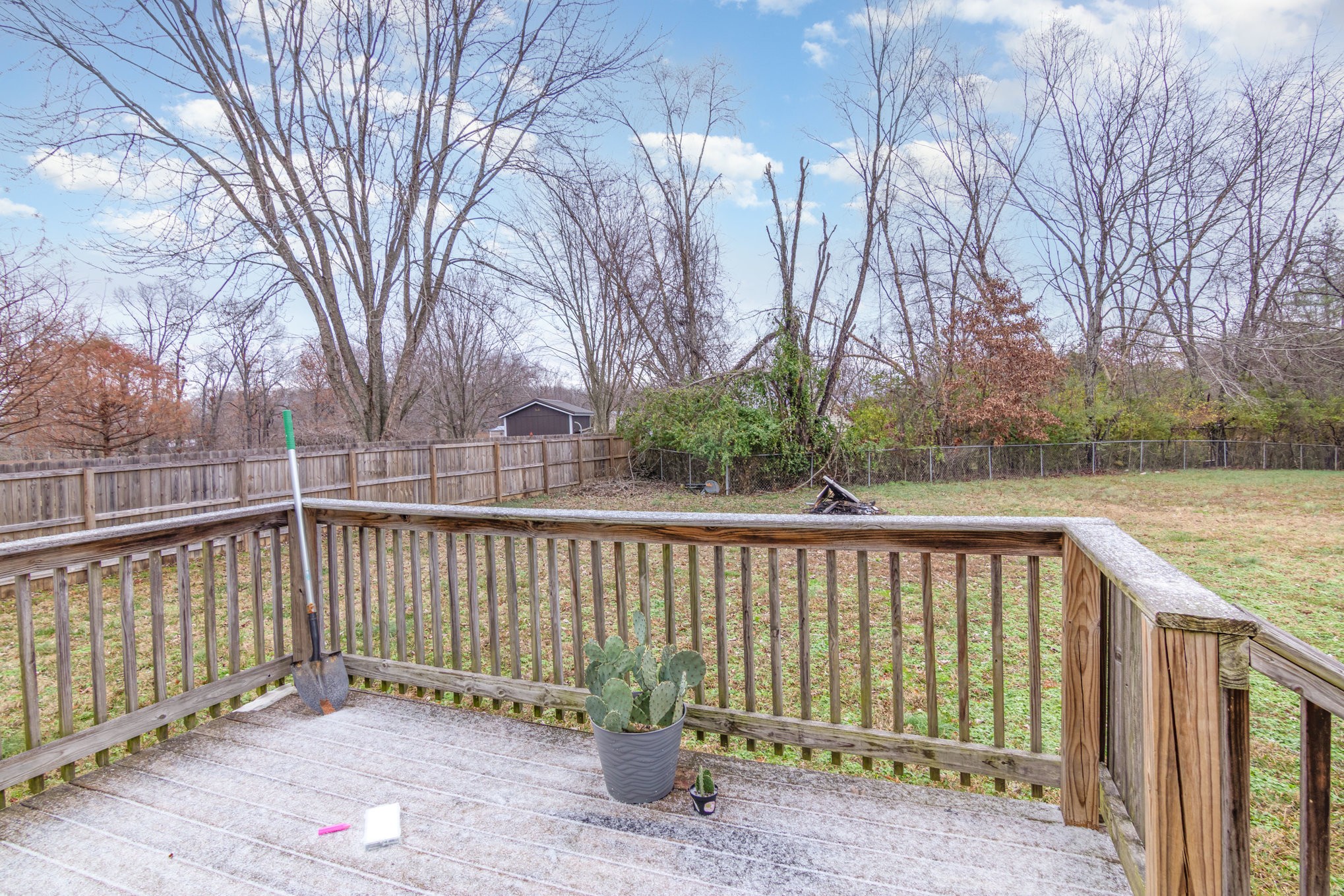 1204 Hand Dr