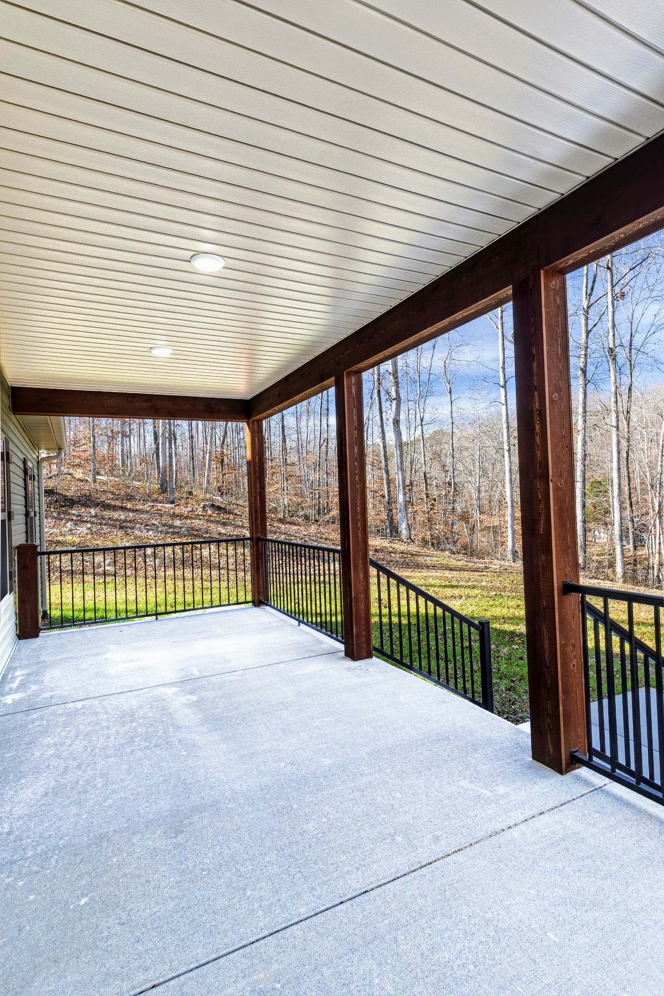 1875 Rocky Hollow Rd