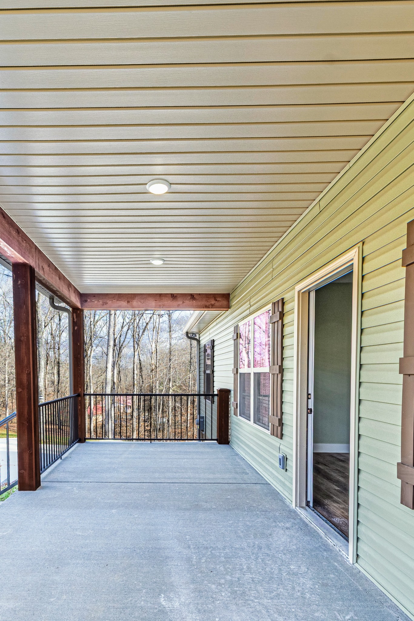 1875 Rocky Hollow Rd