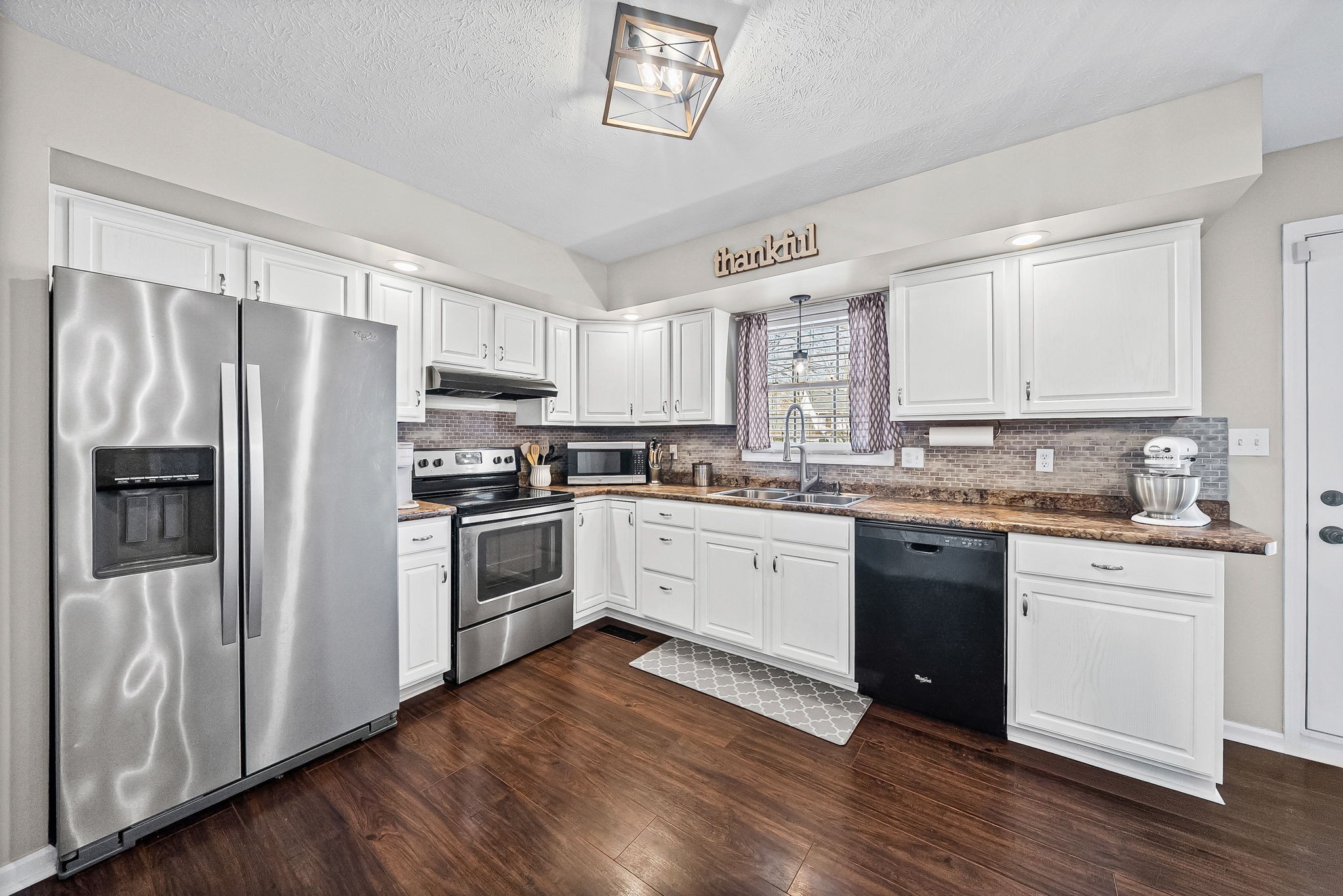 1407 Oak Tree Ct