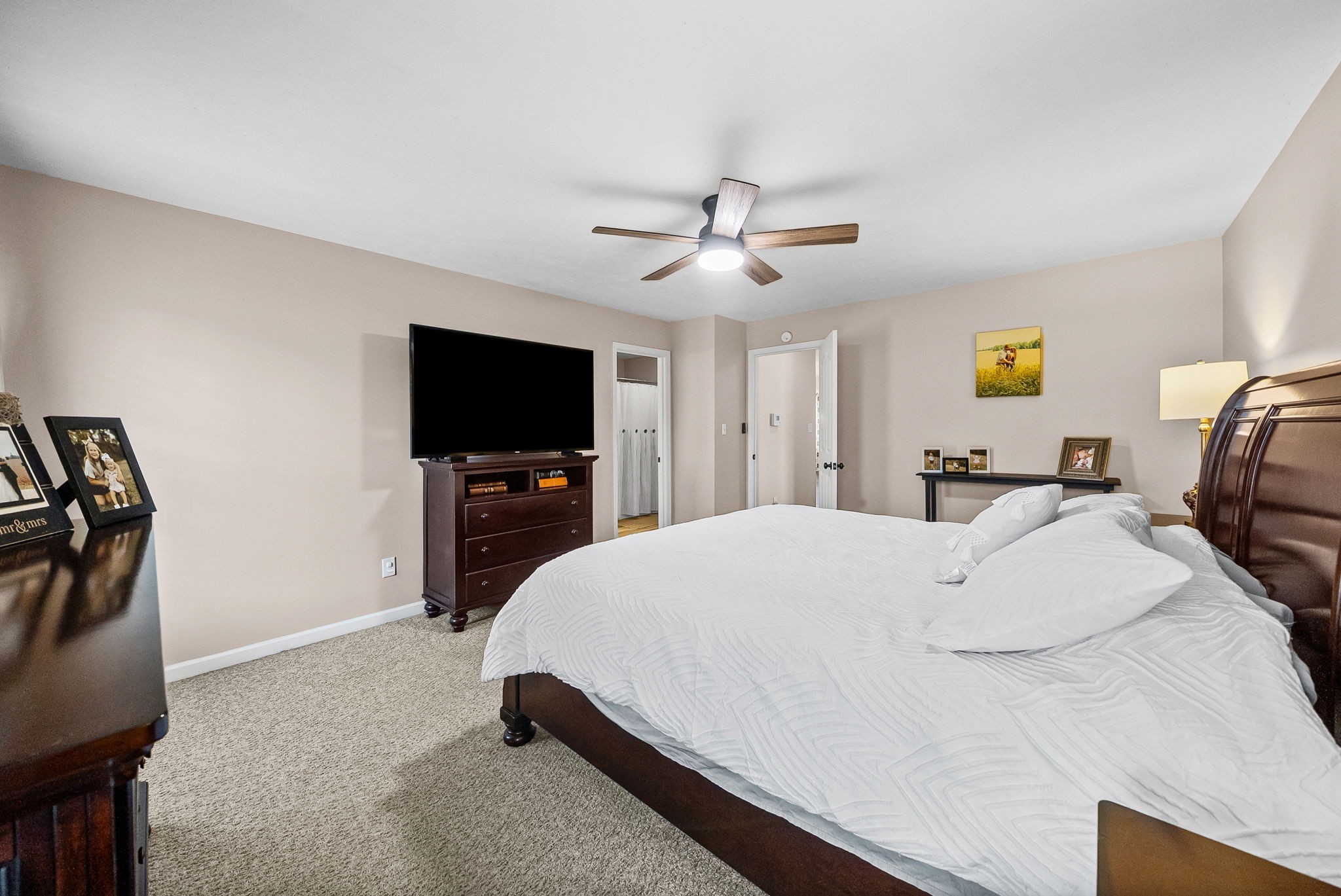 1407 Oak Tree Ct