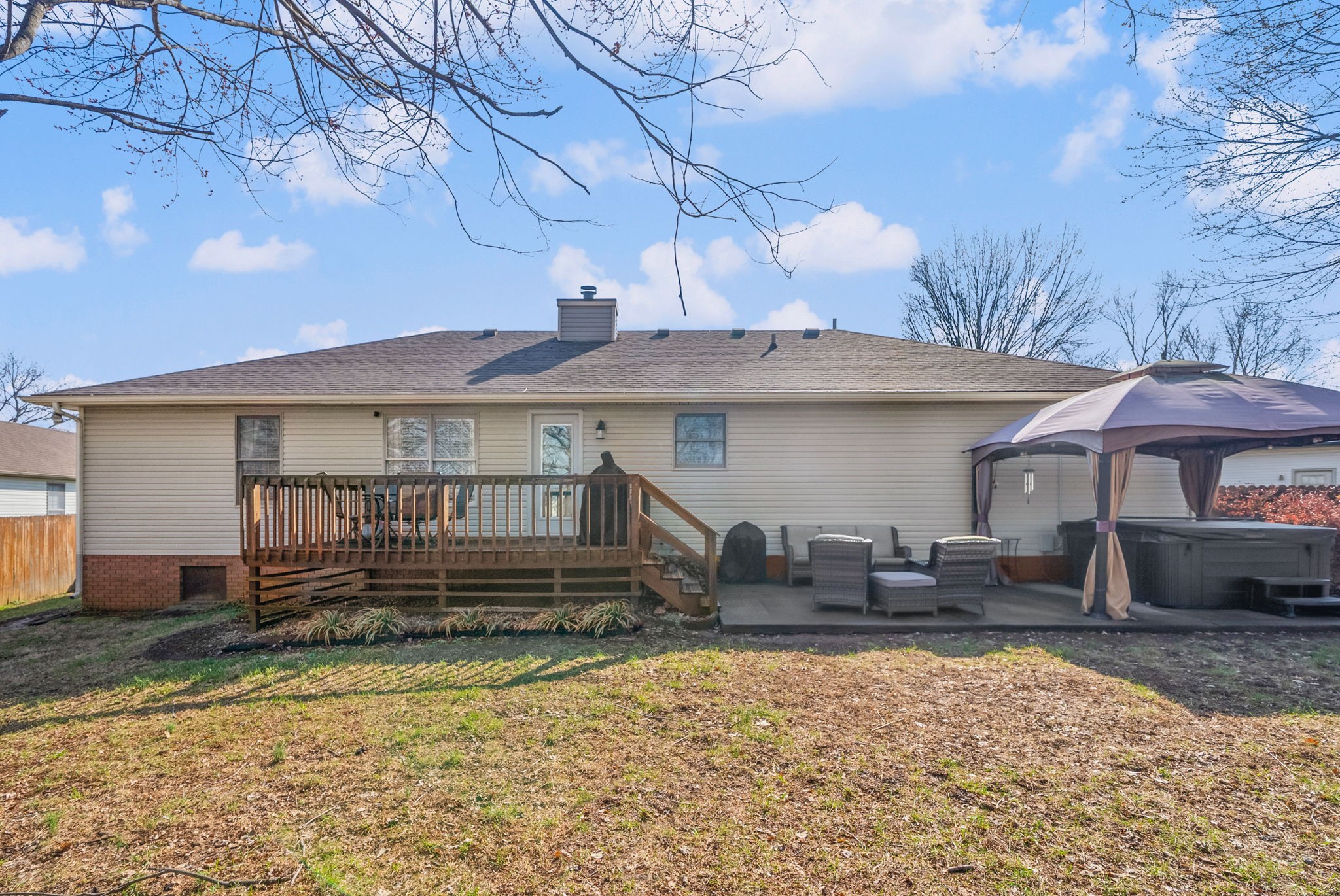 1407 Oak Tree Ct