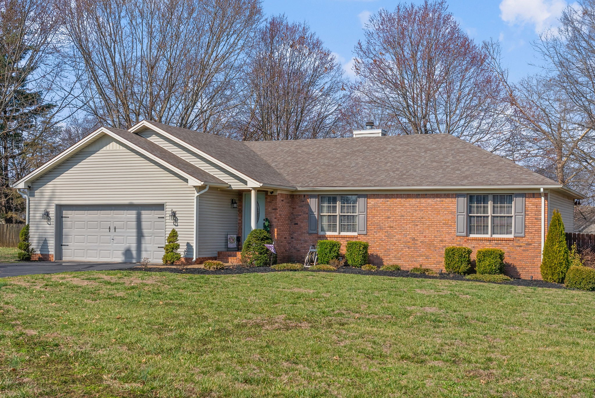 1407 Oak Tree Ct