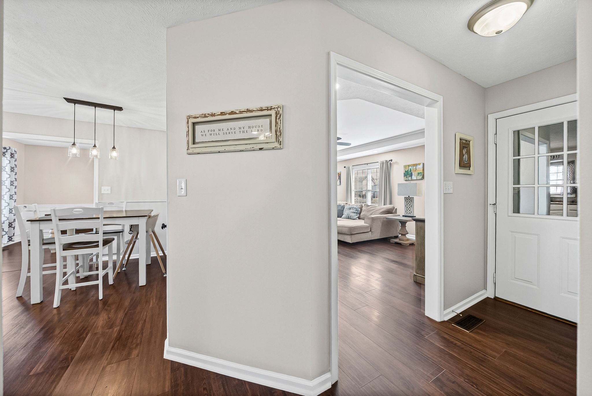 1407 Oak Tree Ct