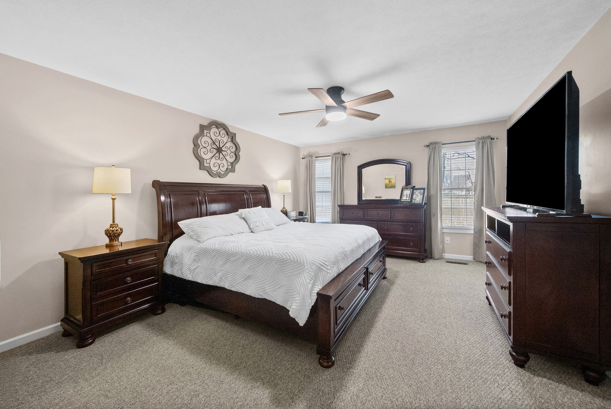 1407 Oak Tree Ct
