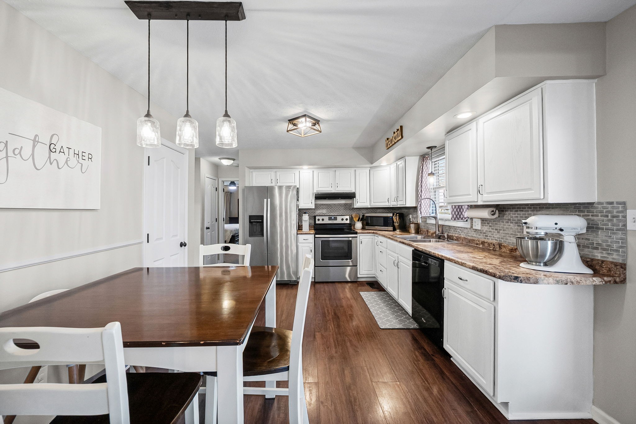 1407 Oak Tree Ct