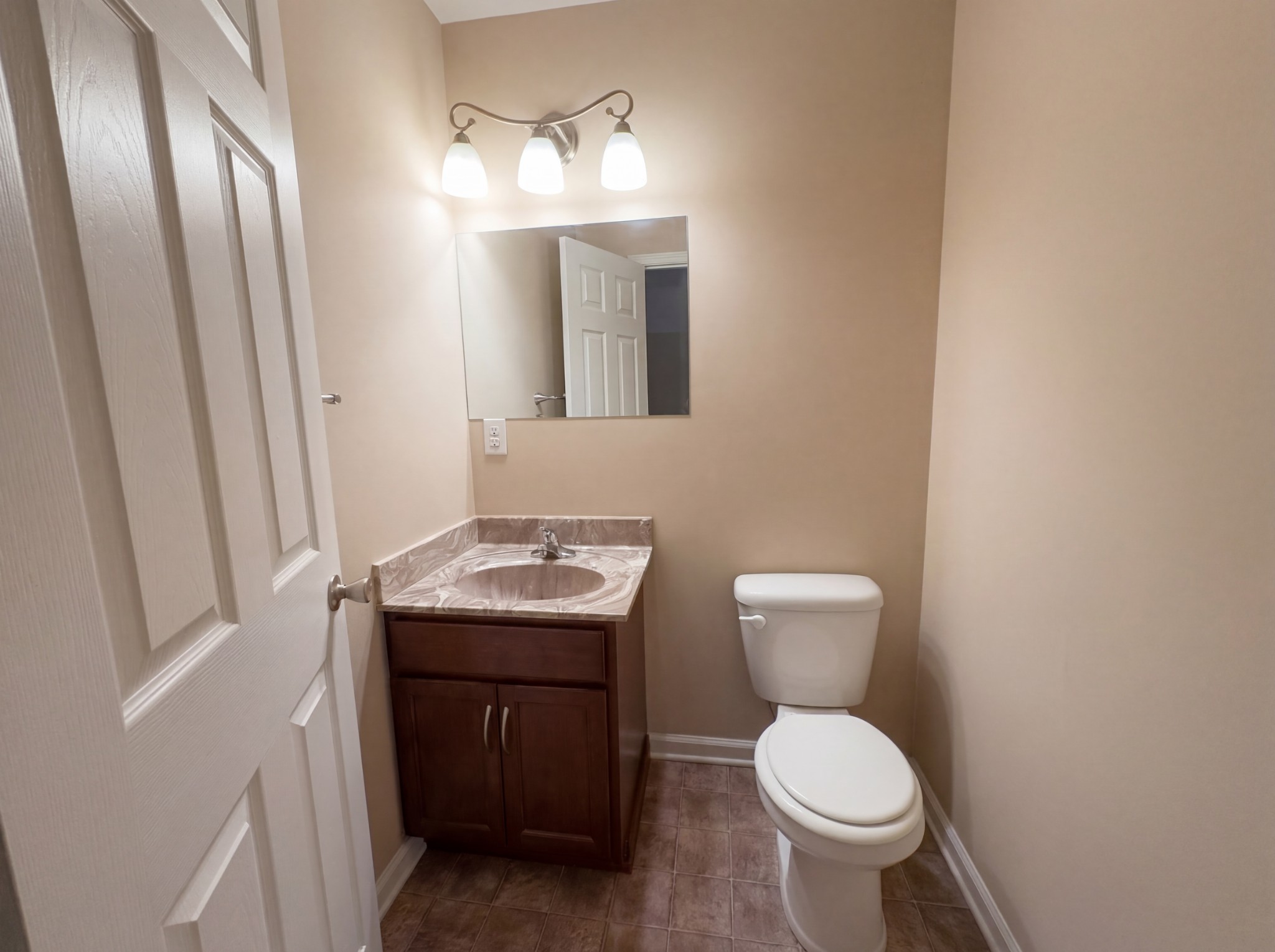 353 Chestnut Grove Ct