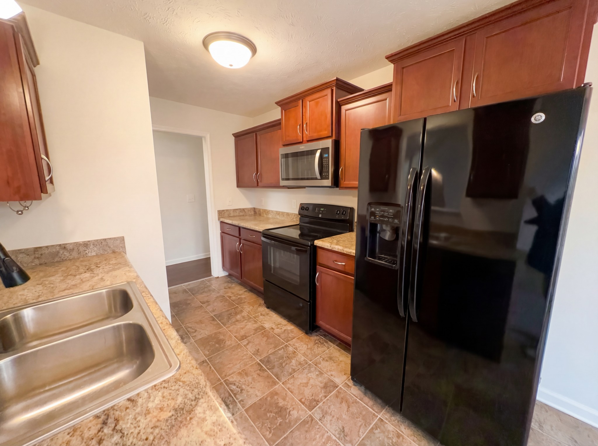 353 Chestnut Grove Ct