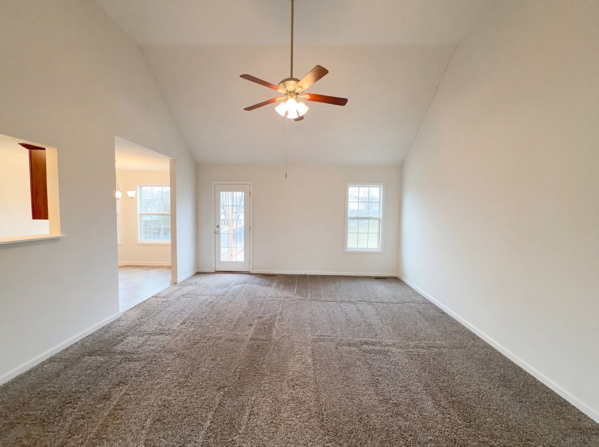 353 Chestnut Grove Ct