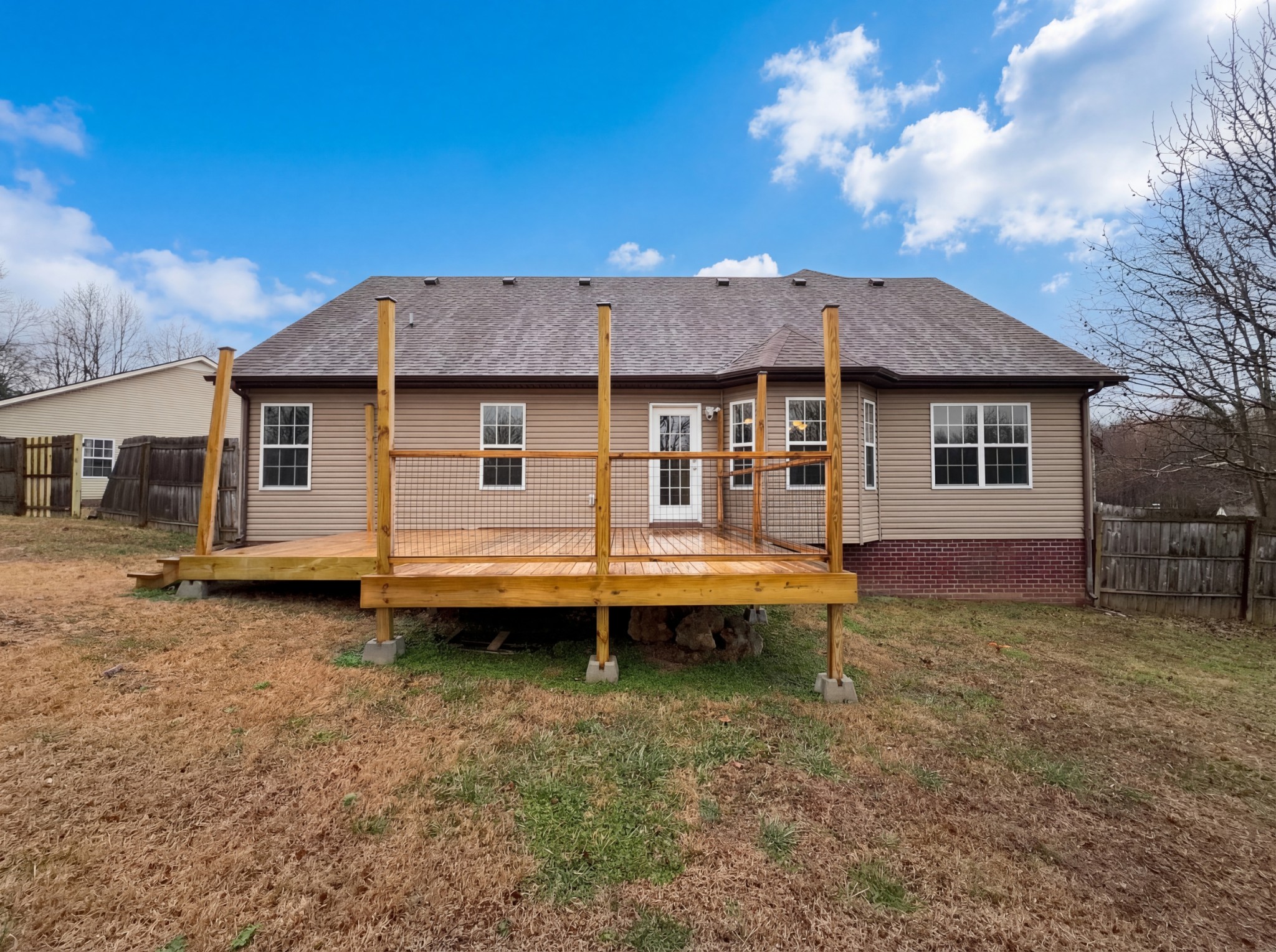 353 Chestnut Grove Ct