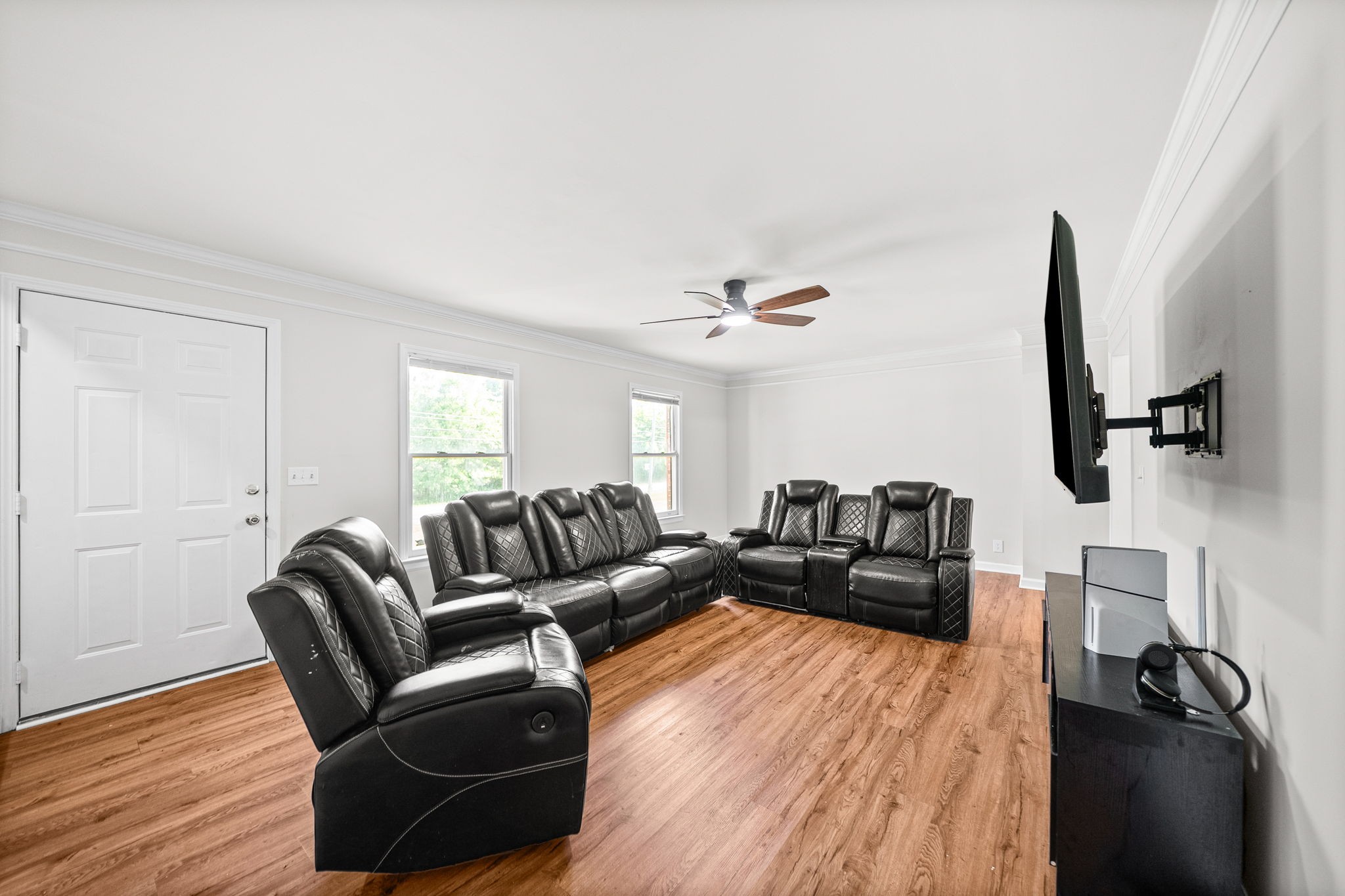 1706 Hazelwood Rd