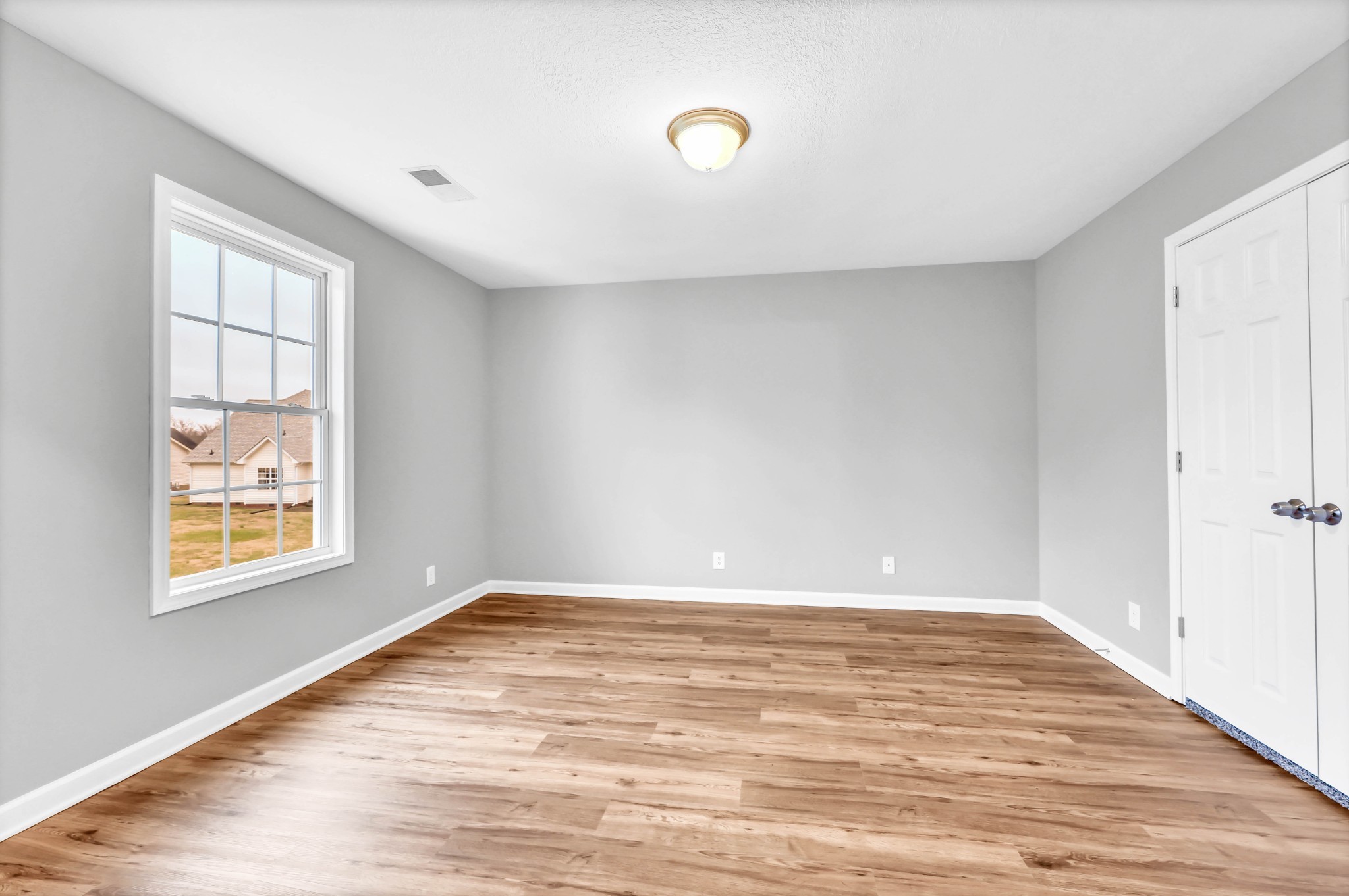 154 Derwent Dr