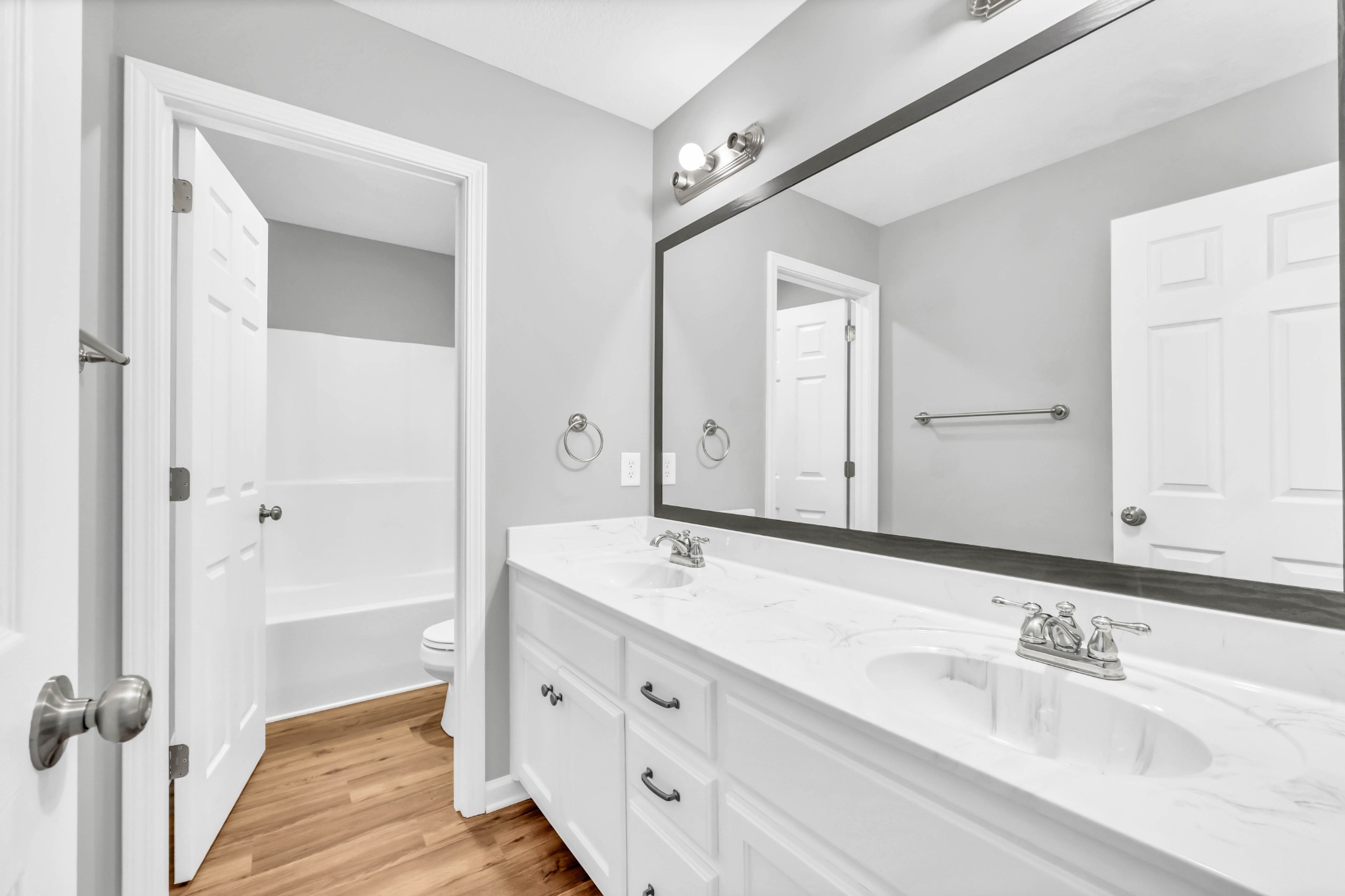 154 Derwent Dr