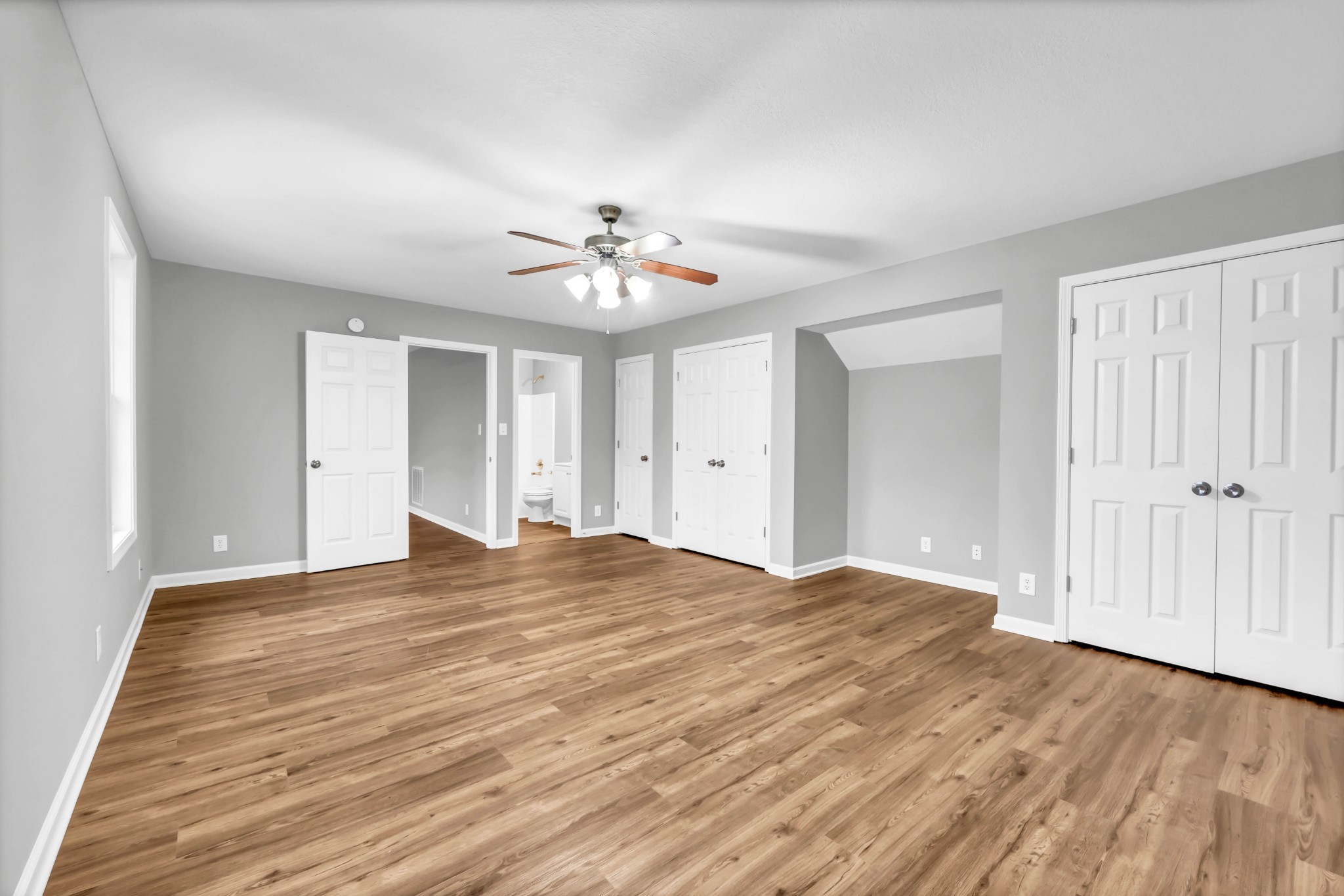 154 Derwent Dr