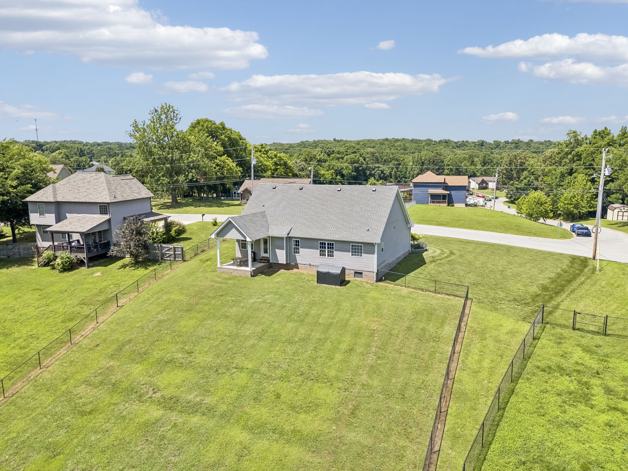 1464 Rustys Ln