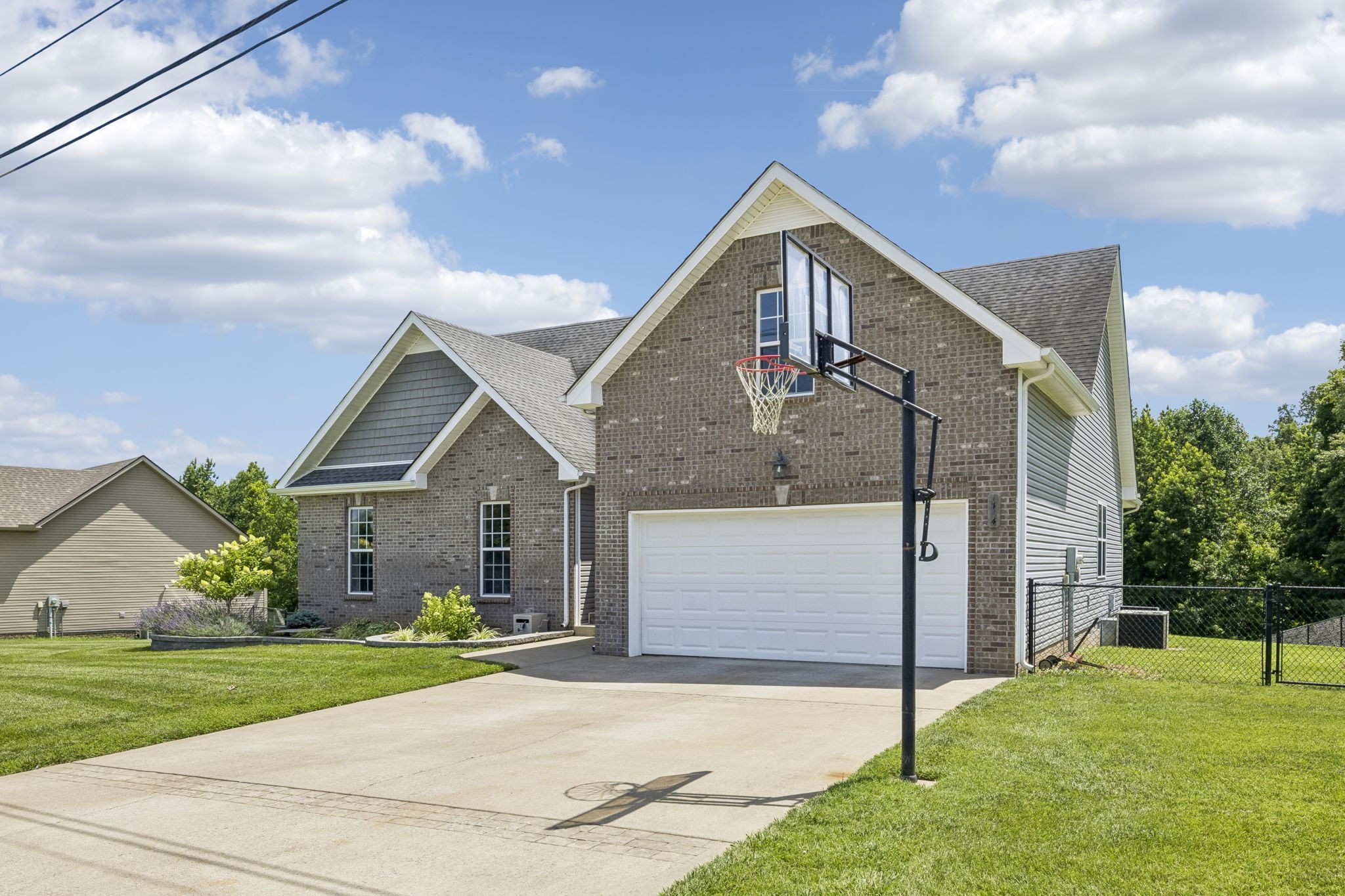1464 Rustys Ln