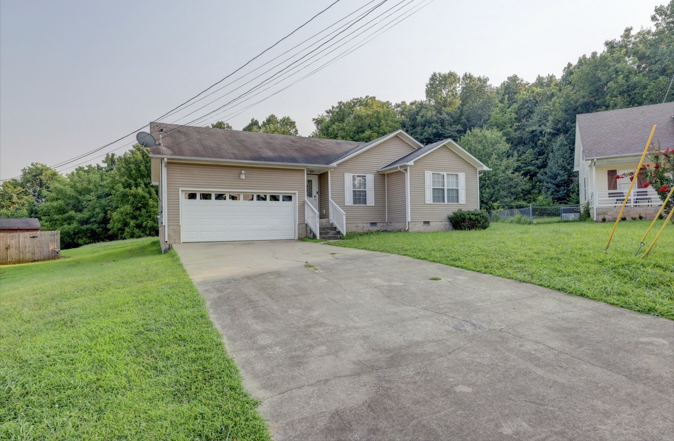 810 Shetland Dr