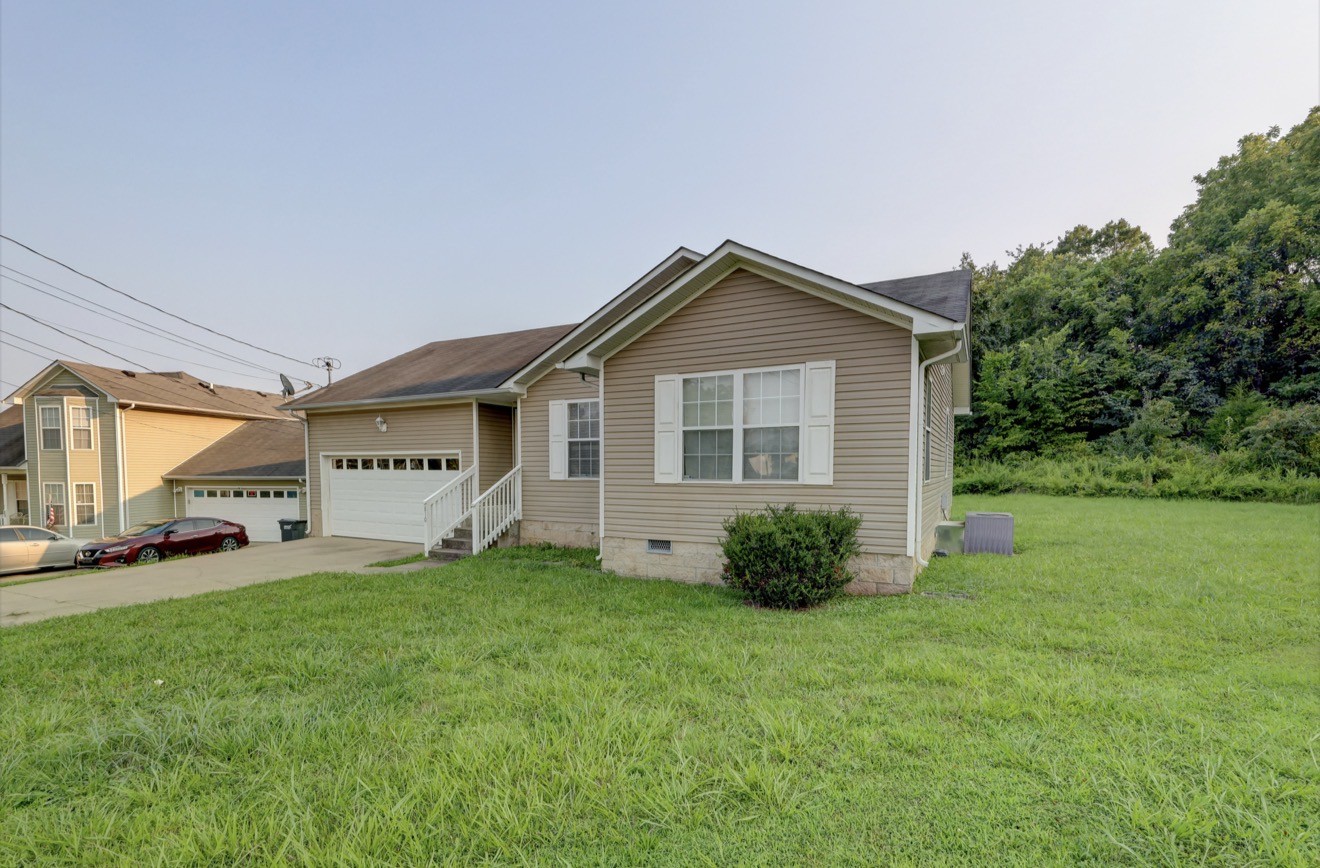 810 Shetland Dr