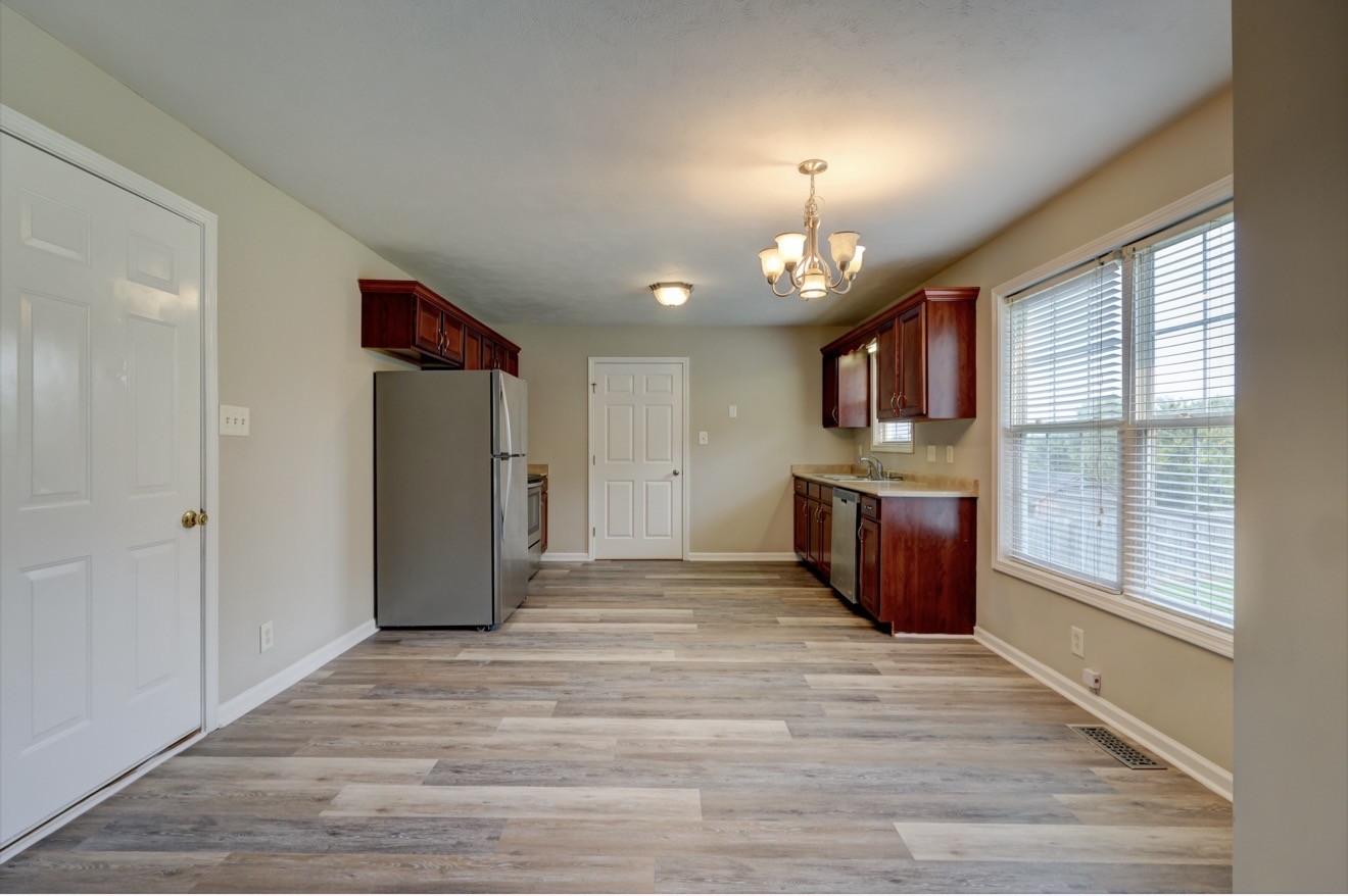 810 Shetland Dr