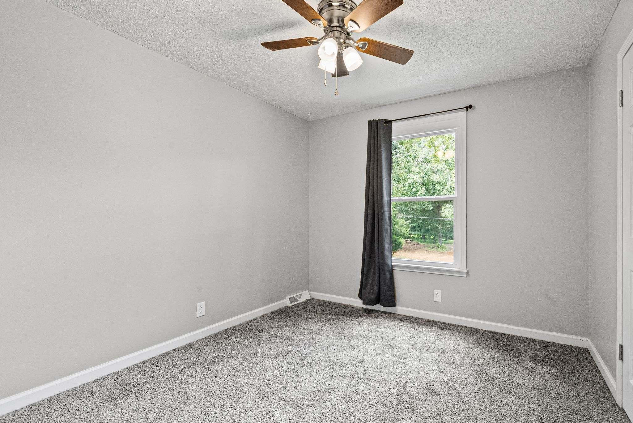 684 Dean Rd