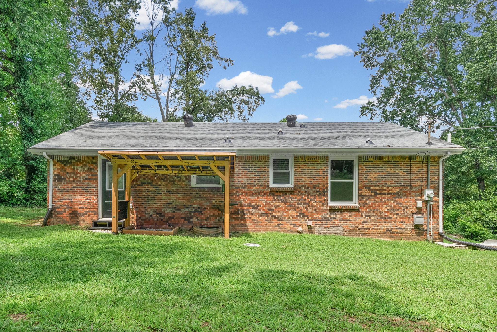 684 Dean Rd