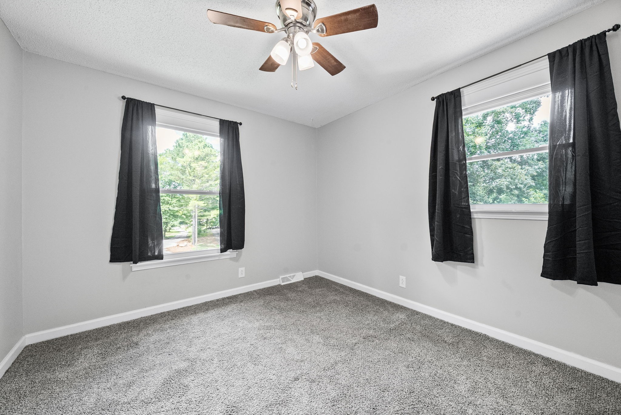 684 Dean Rd