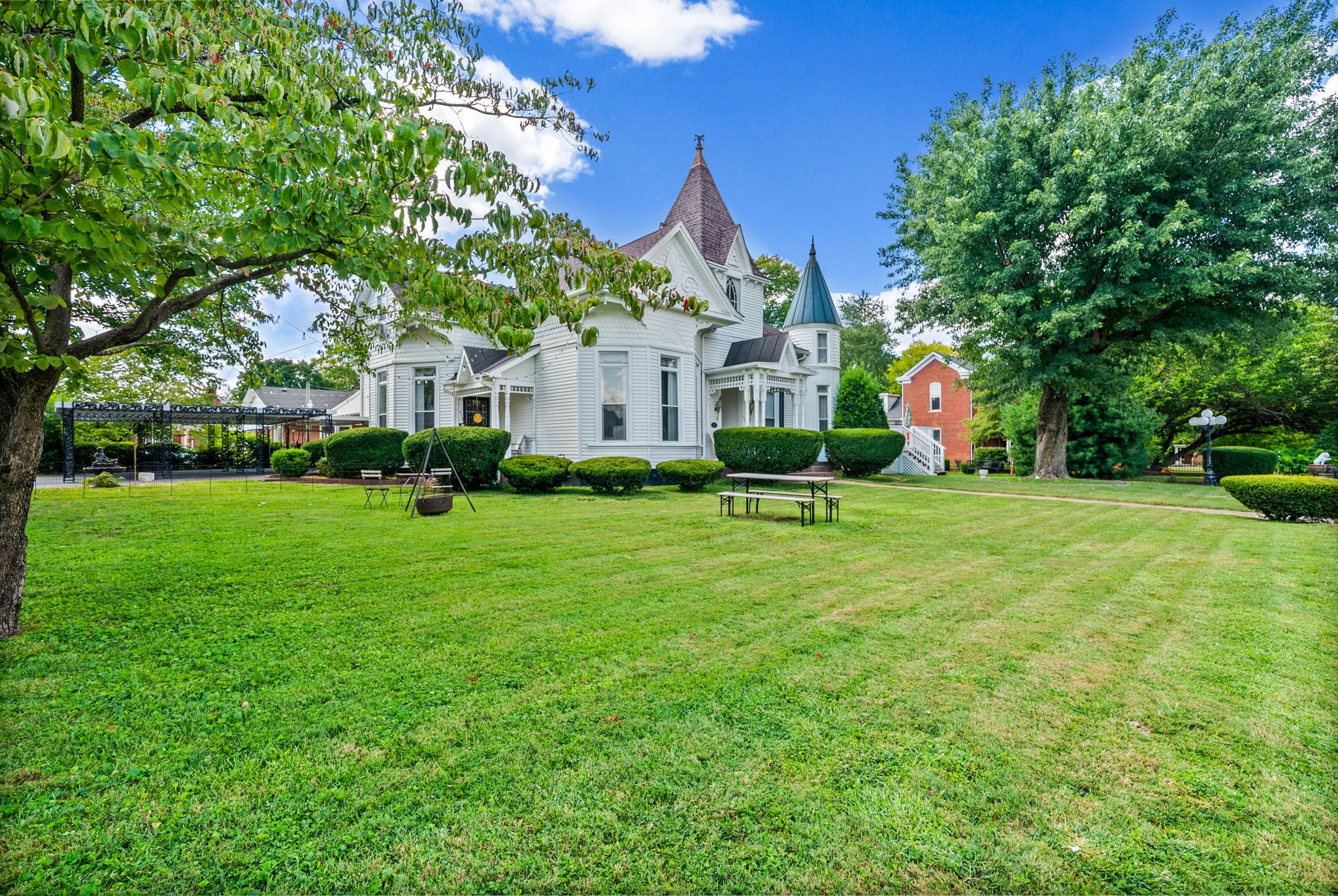 432 Nashville St