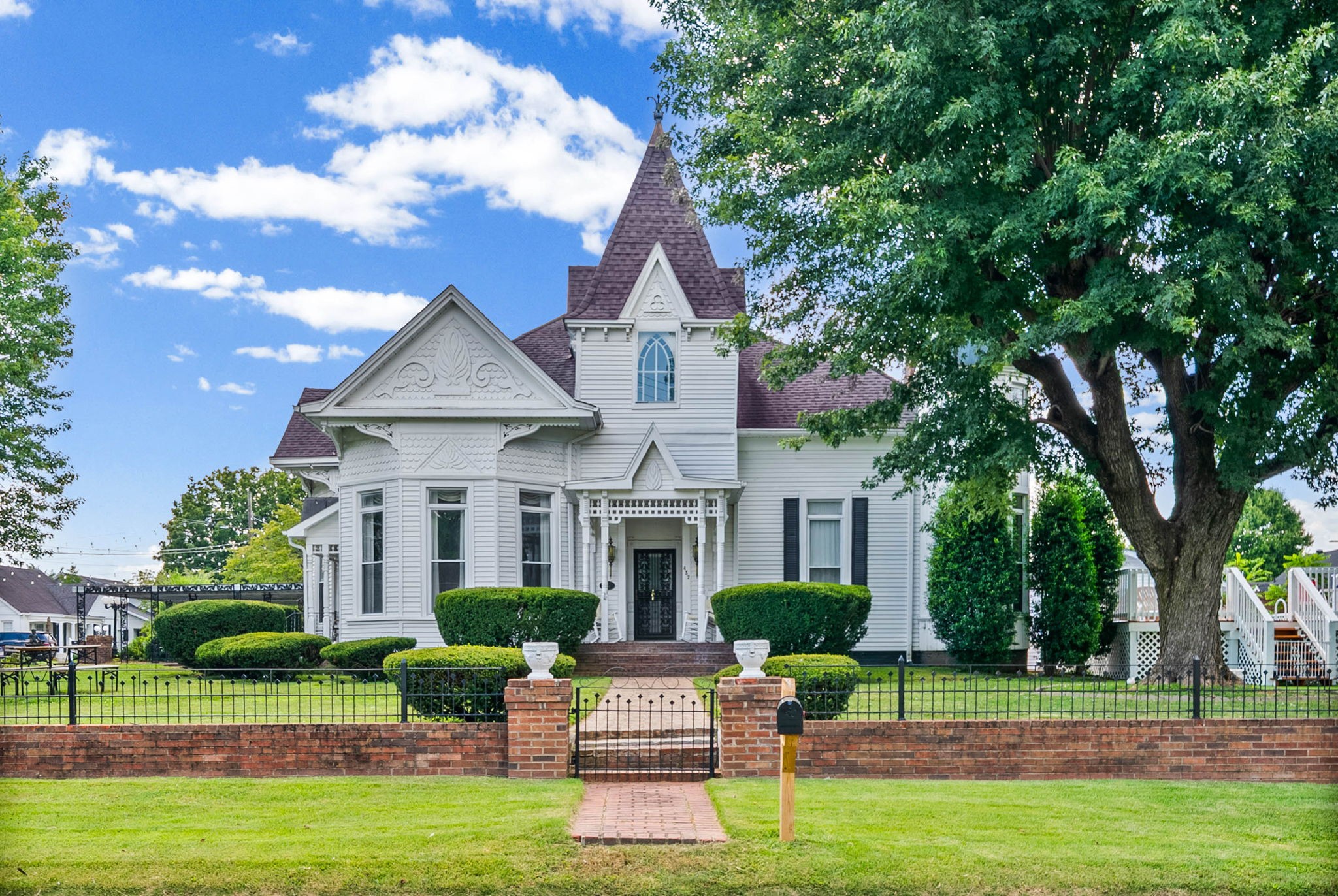 432 Nashville St