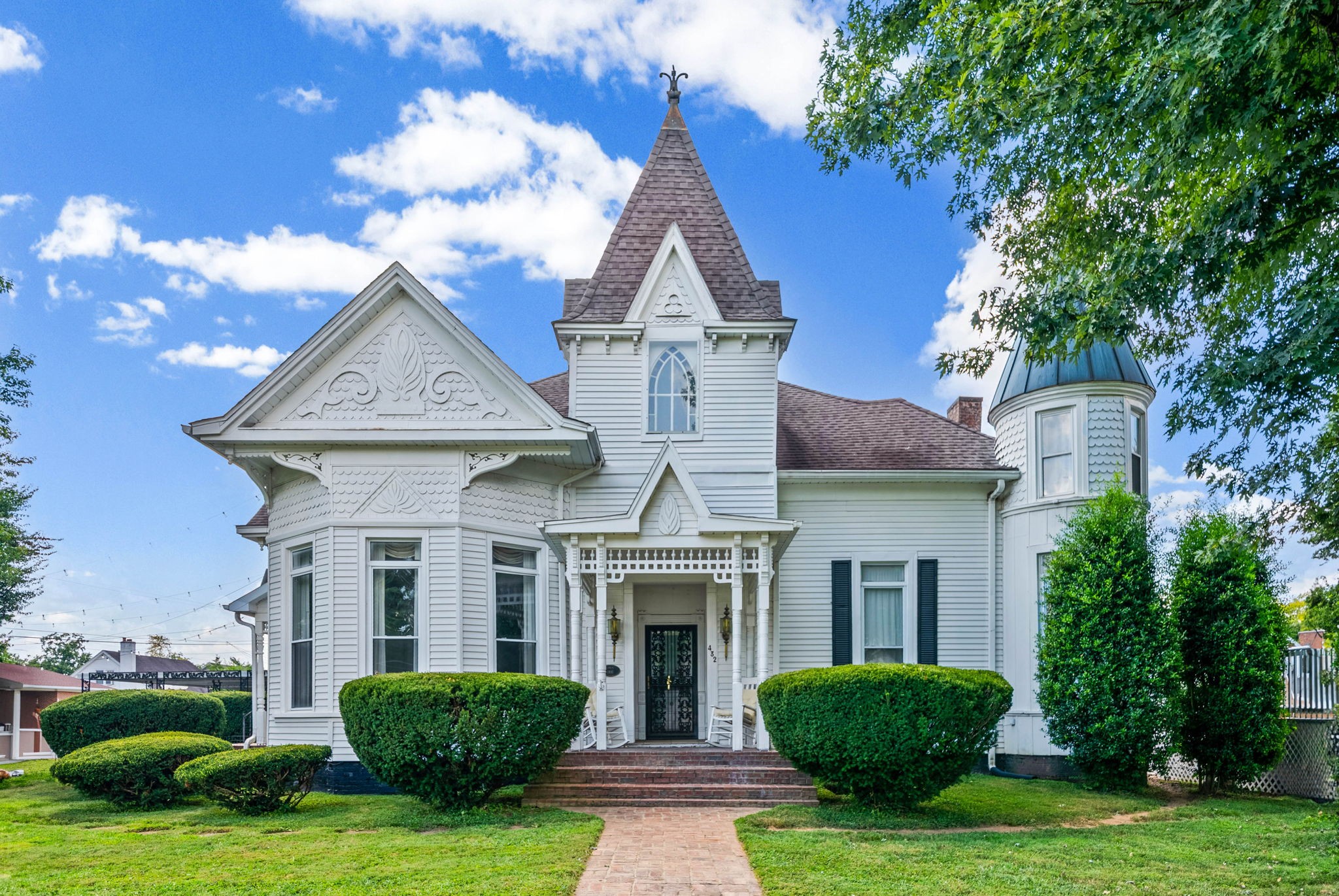 432 Nashville St