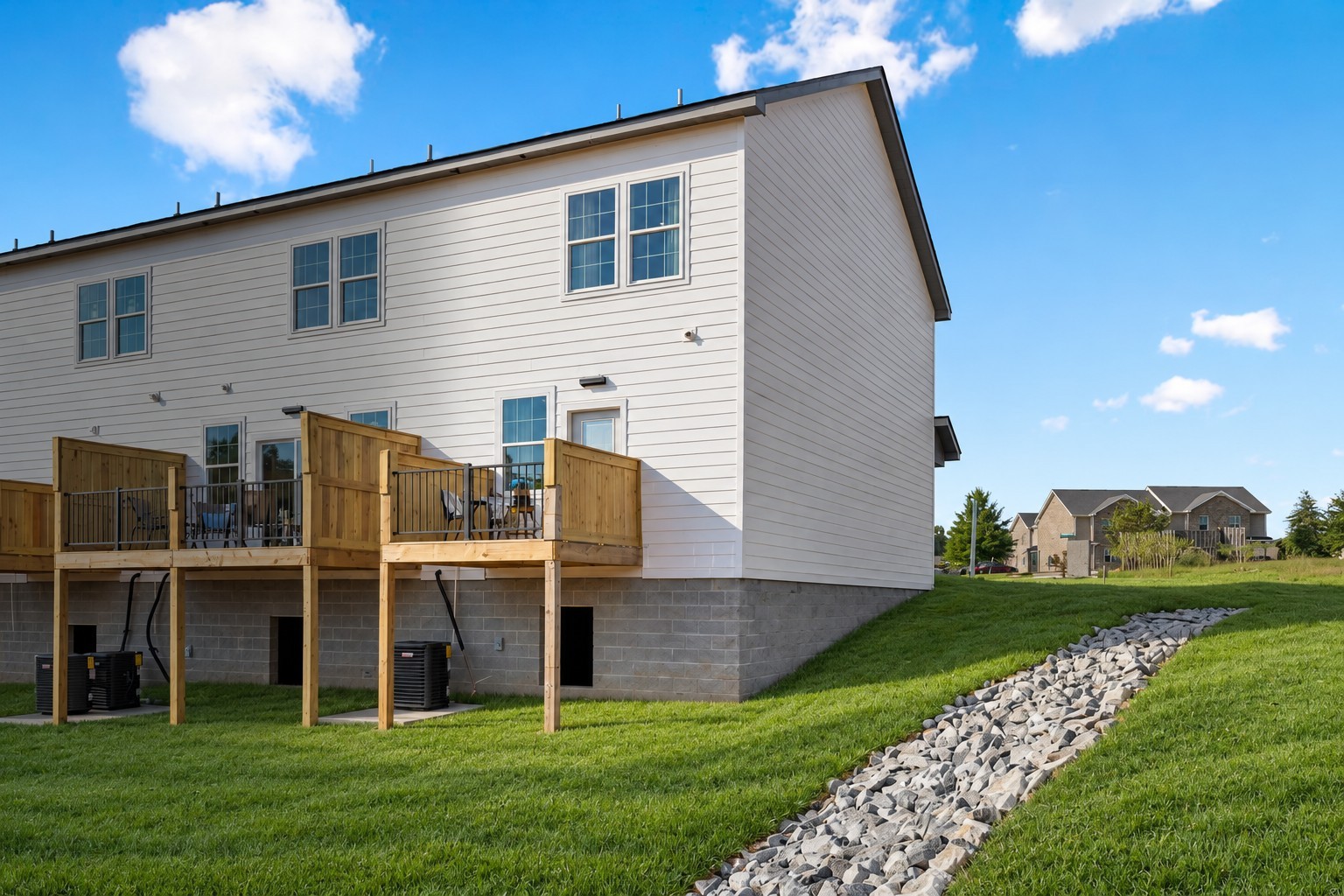 2255 McCormick Ln Unit: 101