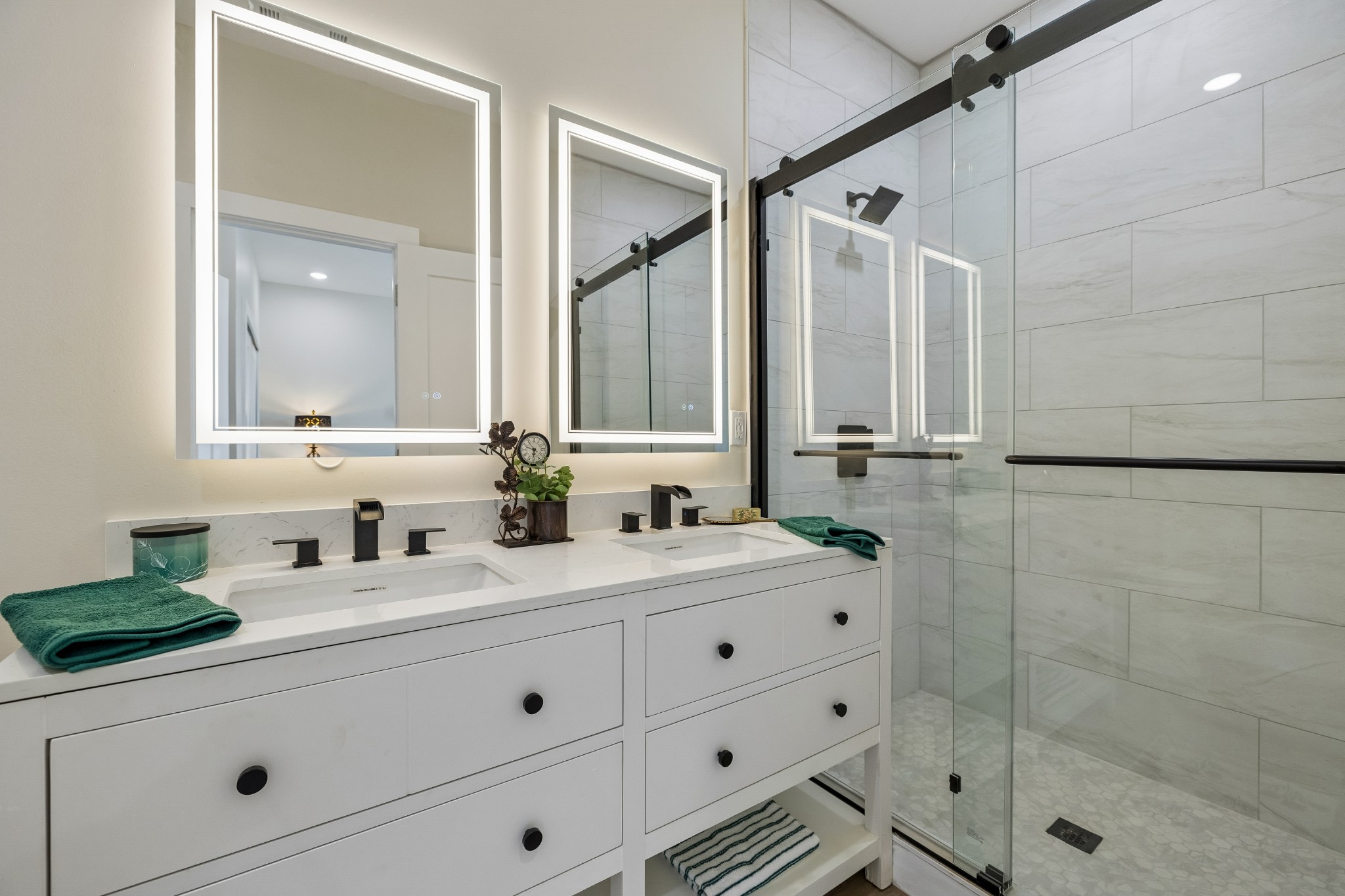 2255 McCormick Ln Unit: 101