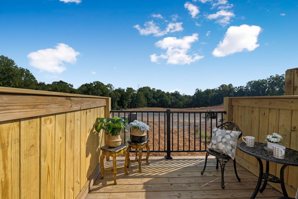 2255 McCormick Ln Unit: 101