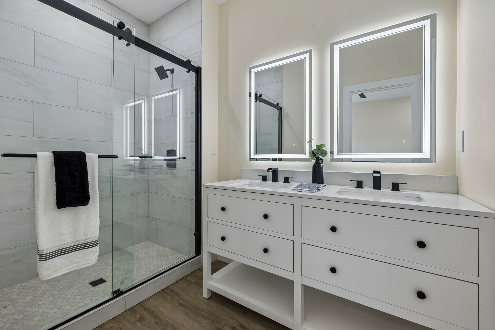 2255 McCormick Ln Unit: 106