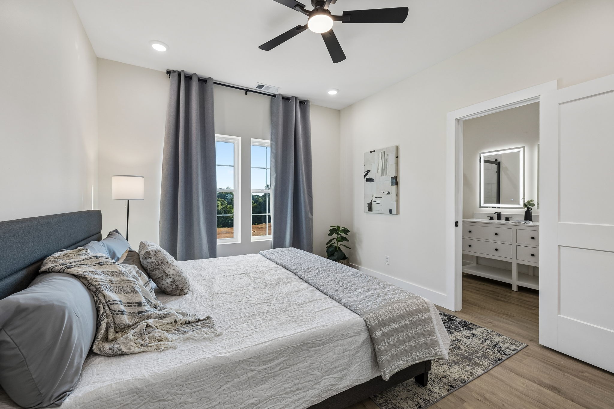 2255 McCormick Ln Unit: 106