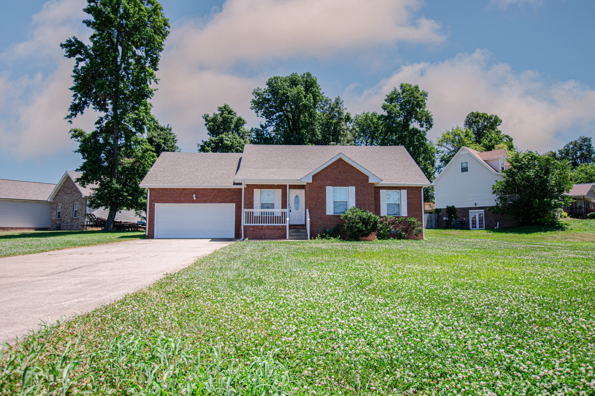1701 Autumnwood Boulevard Clarksville Tn Us 37042 Rtc3592811